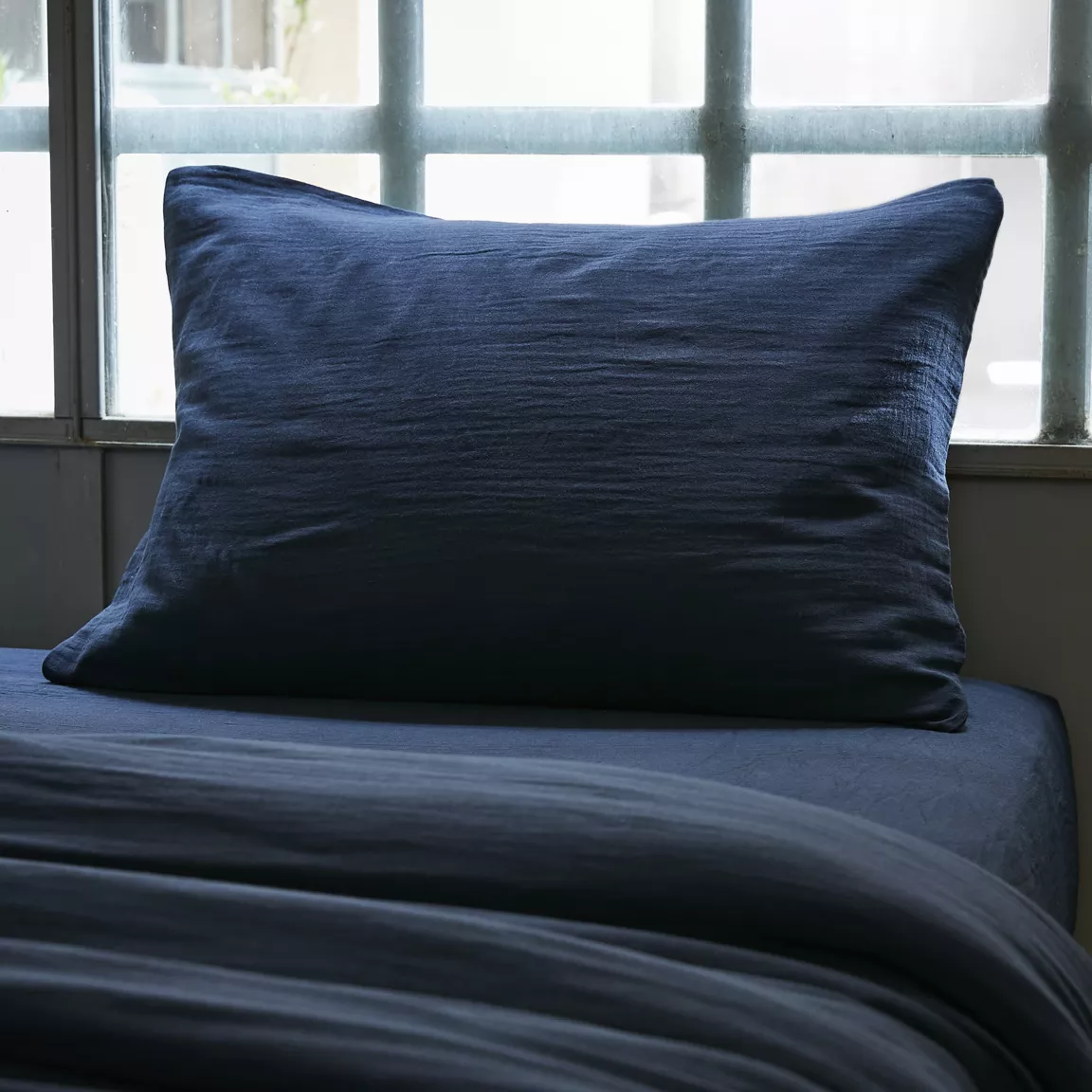 Taie d'oreiller rectangulaire gaze de coton (50 x 80 cm) Gaïa Bleu nuit