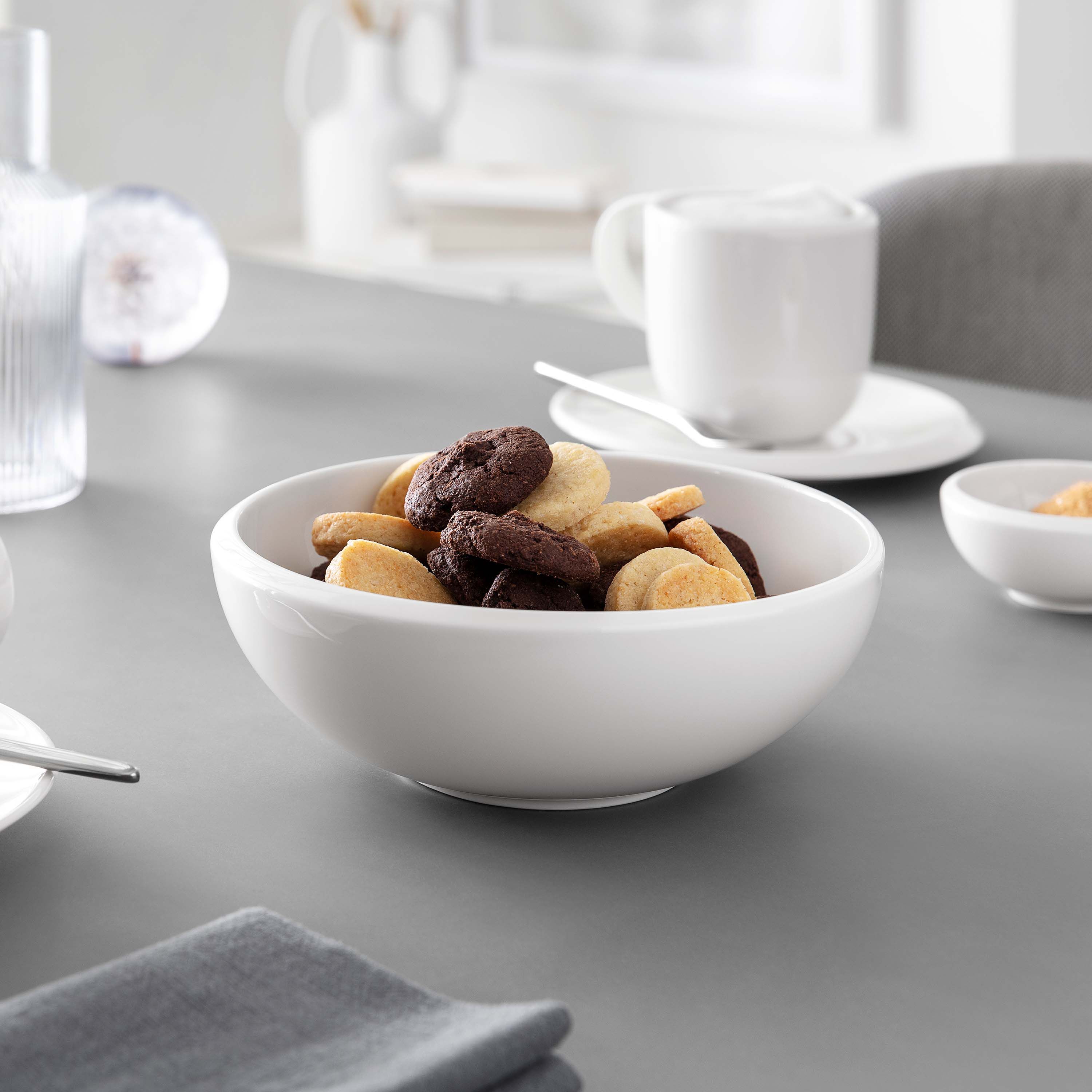 NewMoon Salad serving bowl White, 22 oz, Premium Porcelain