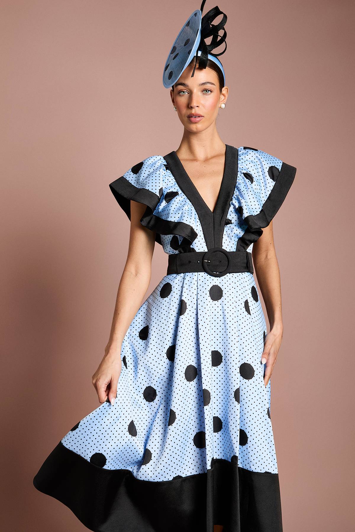 Coast Robe Midi Lisa À Imprimé Pois Tan Avec Détails Contrastés Et Ourlet Asymétrique Haut-bas
