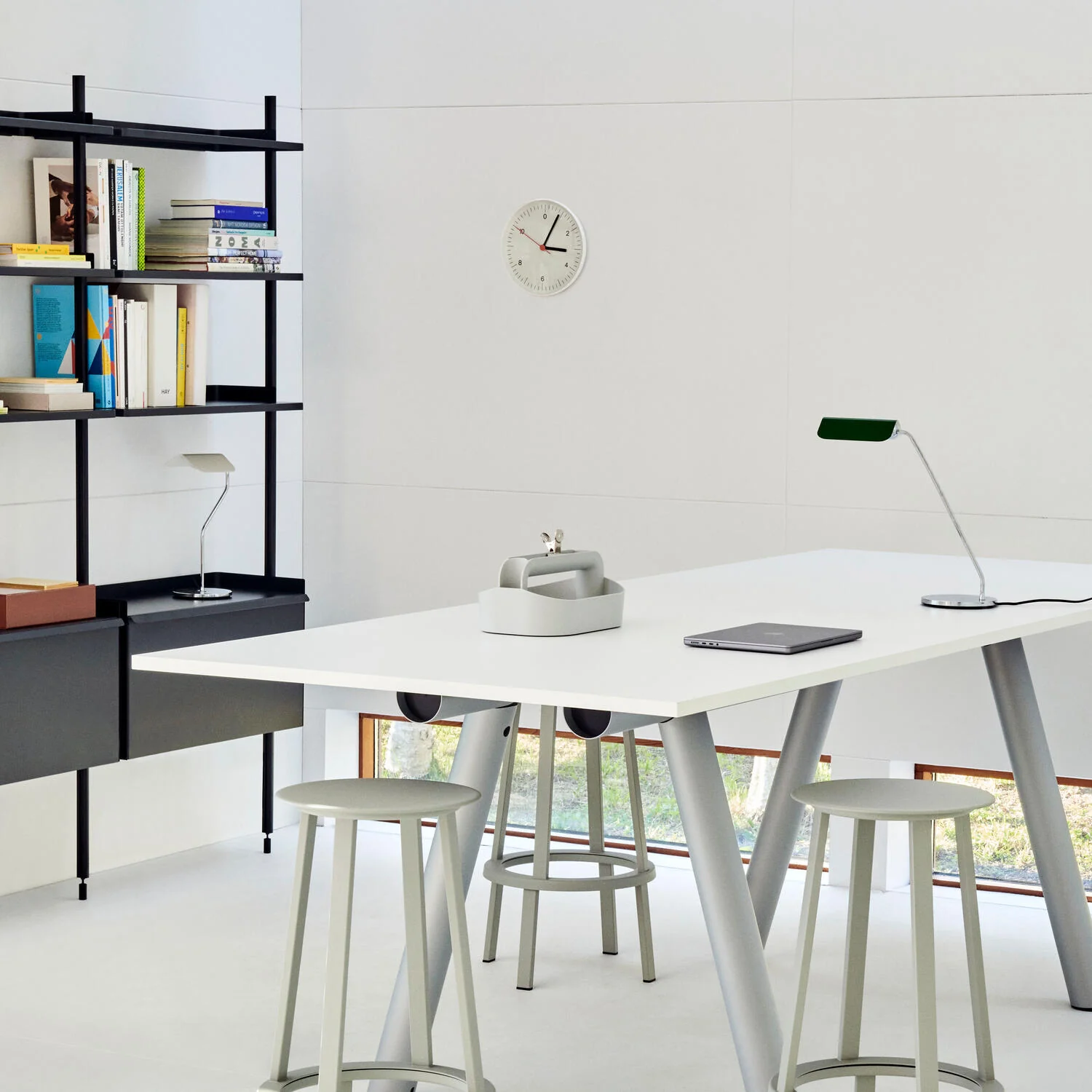 HAY  Apex bordlampe - Iron black