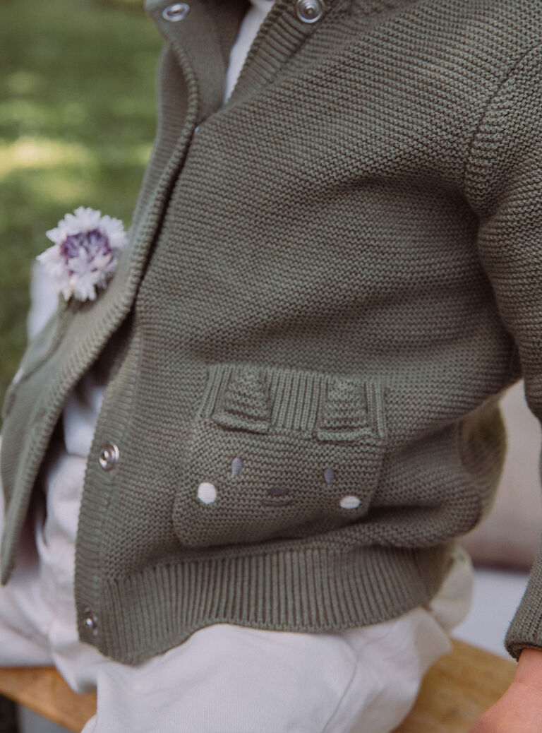Gilet à capuche kaki en tricot