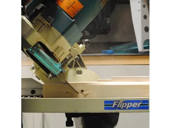Makita Kombi Bygningssav 260 mm, 230 volt