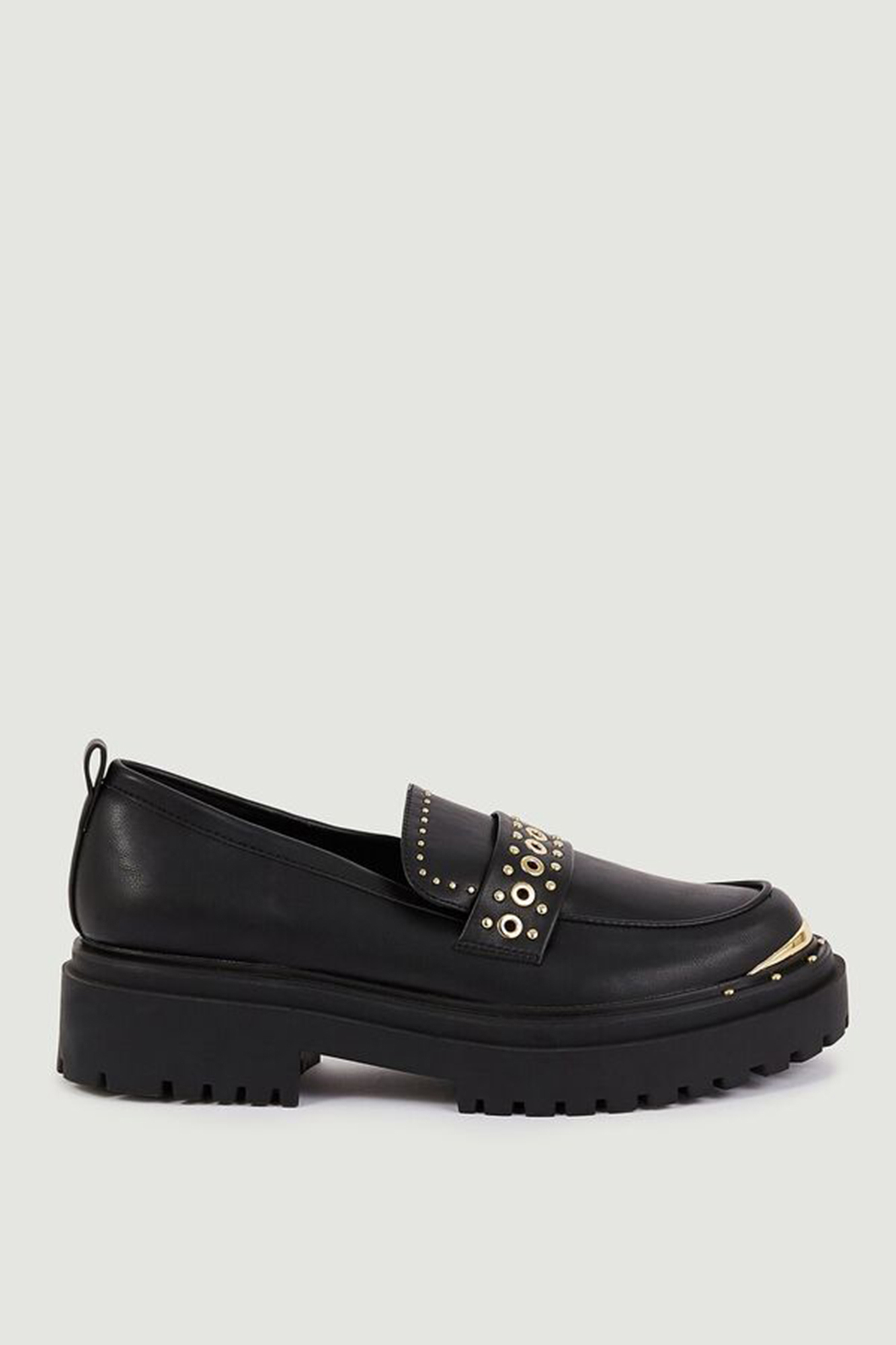 Mocassins de couro sintético com tachas