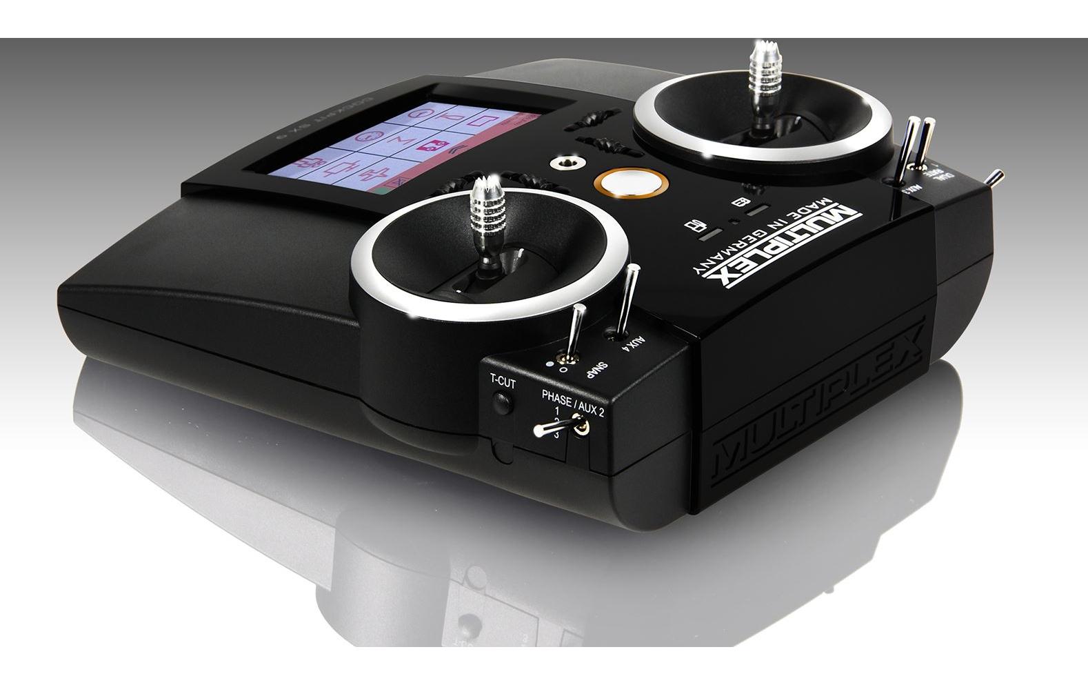 Fernsteuerung Cockpit SX 9 M-Link mit RX-9-DR Empfänger<br>M-Link 9-Kanal Sender der oberen Mittelkasse mit Telemetrie