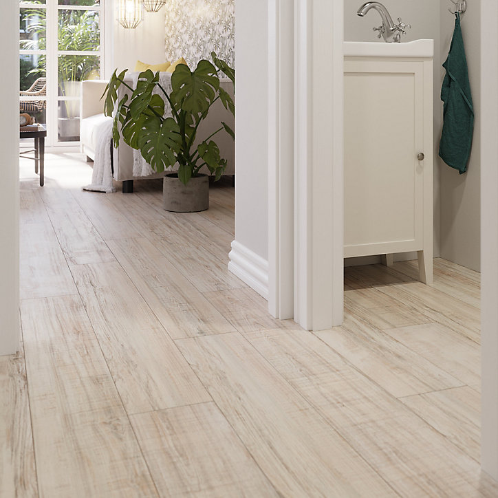 Sol stratifié clipsable Yate chêne blanc 8 mm compatible pièces humides