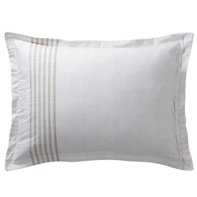 Linge de lit à rayures verticales et horizontales