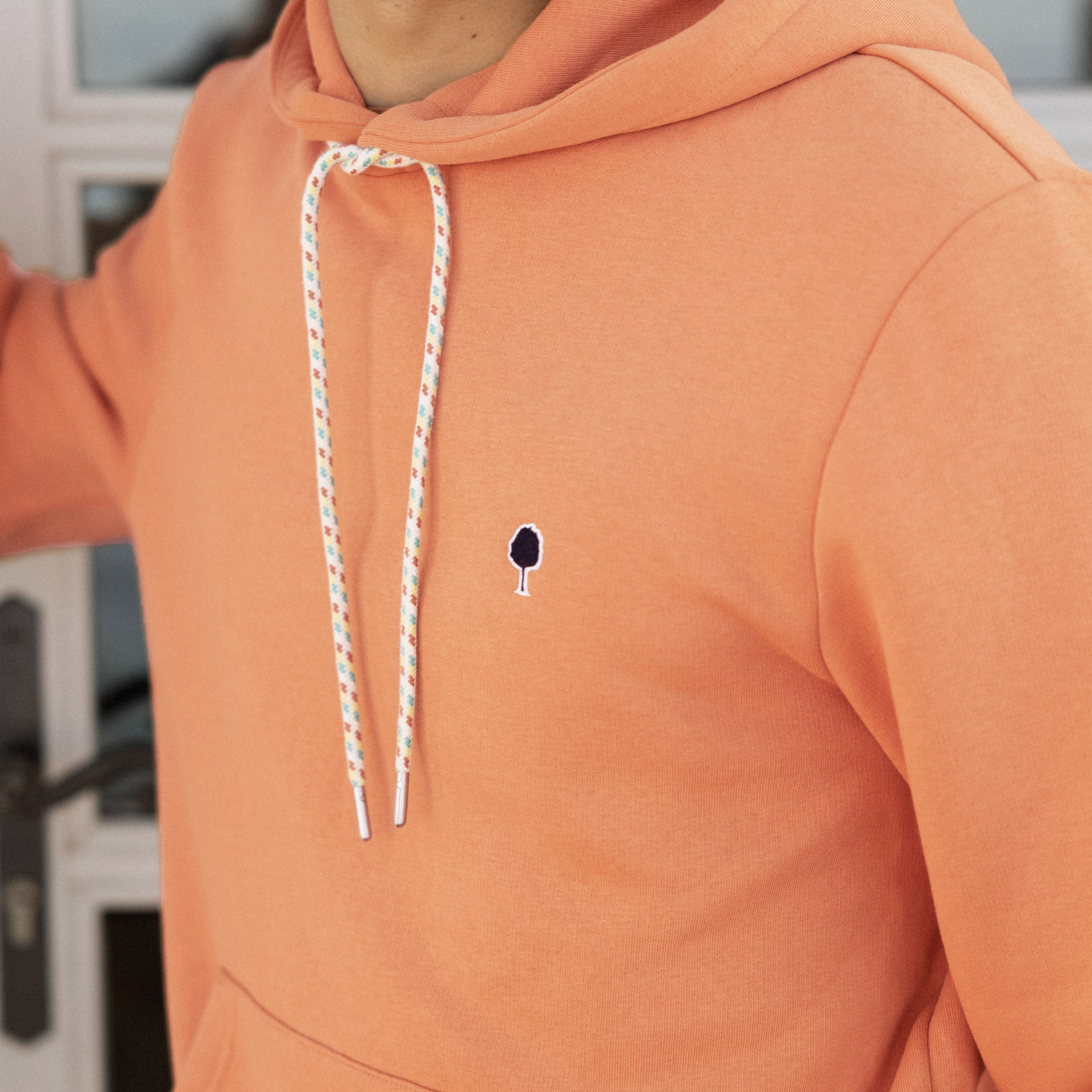 Sweat à capuche orange coton et coton recyclé - modèle dirac