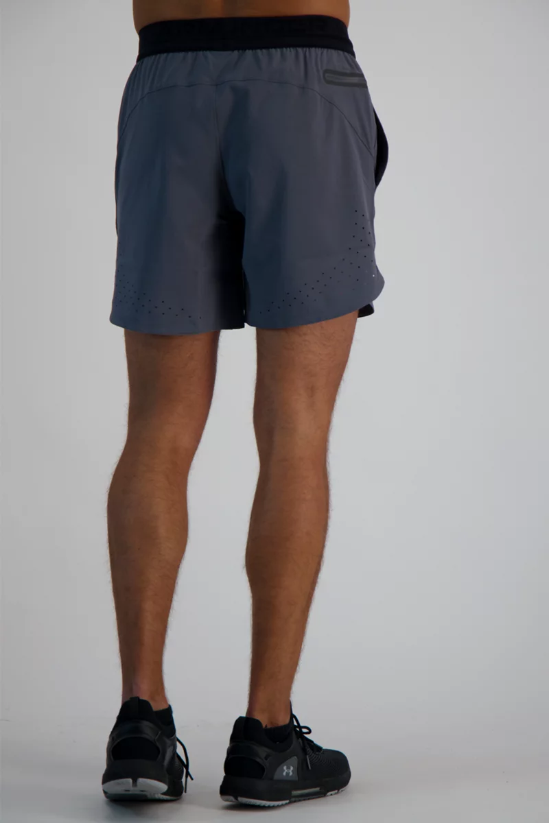 Under Armour UA Peak Woven Herren Short