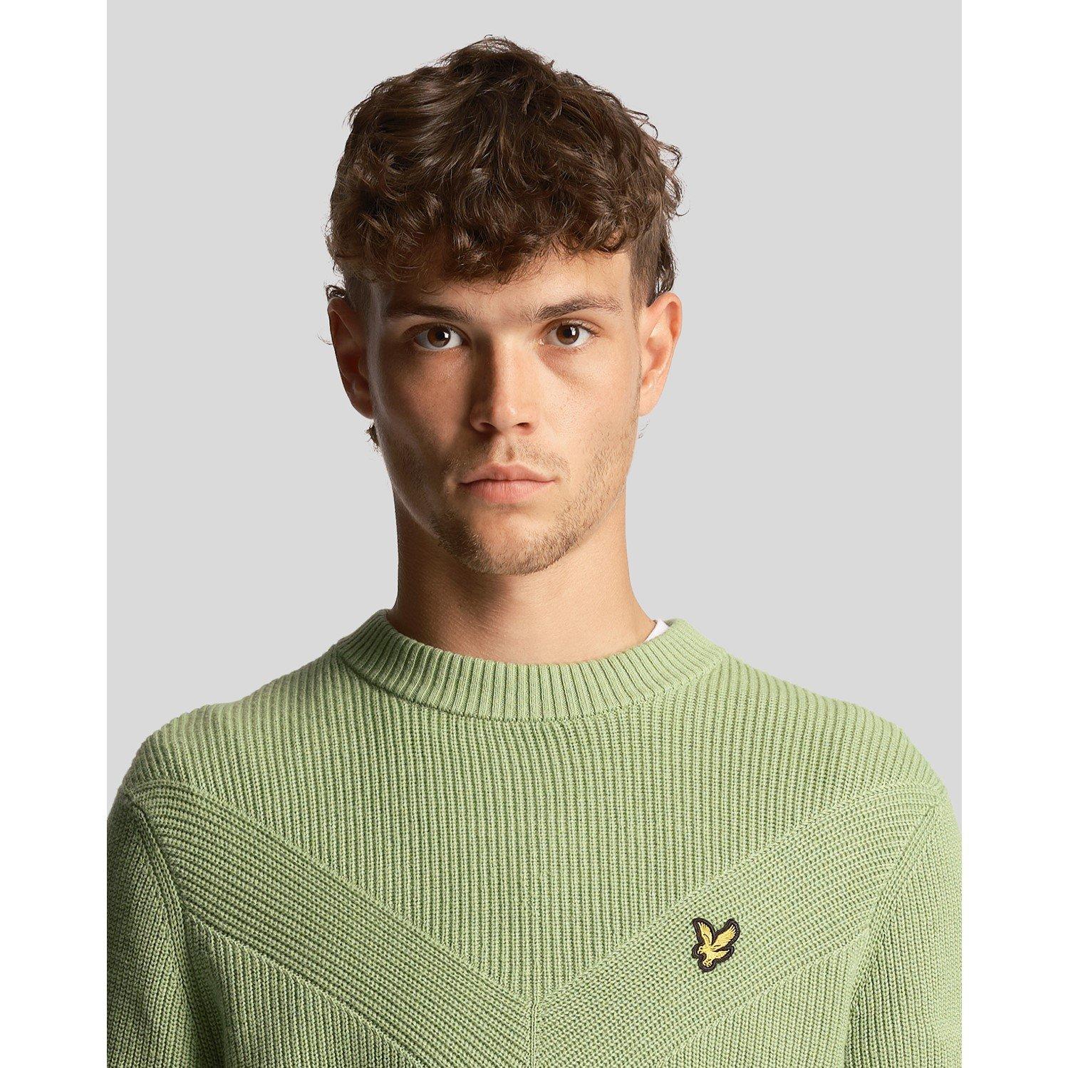 Lyle and Scott Chevron Jumper