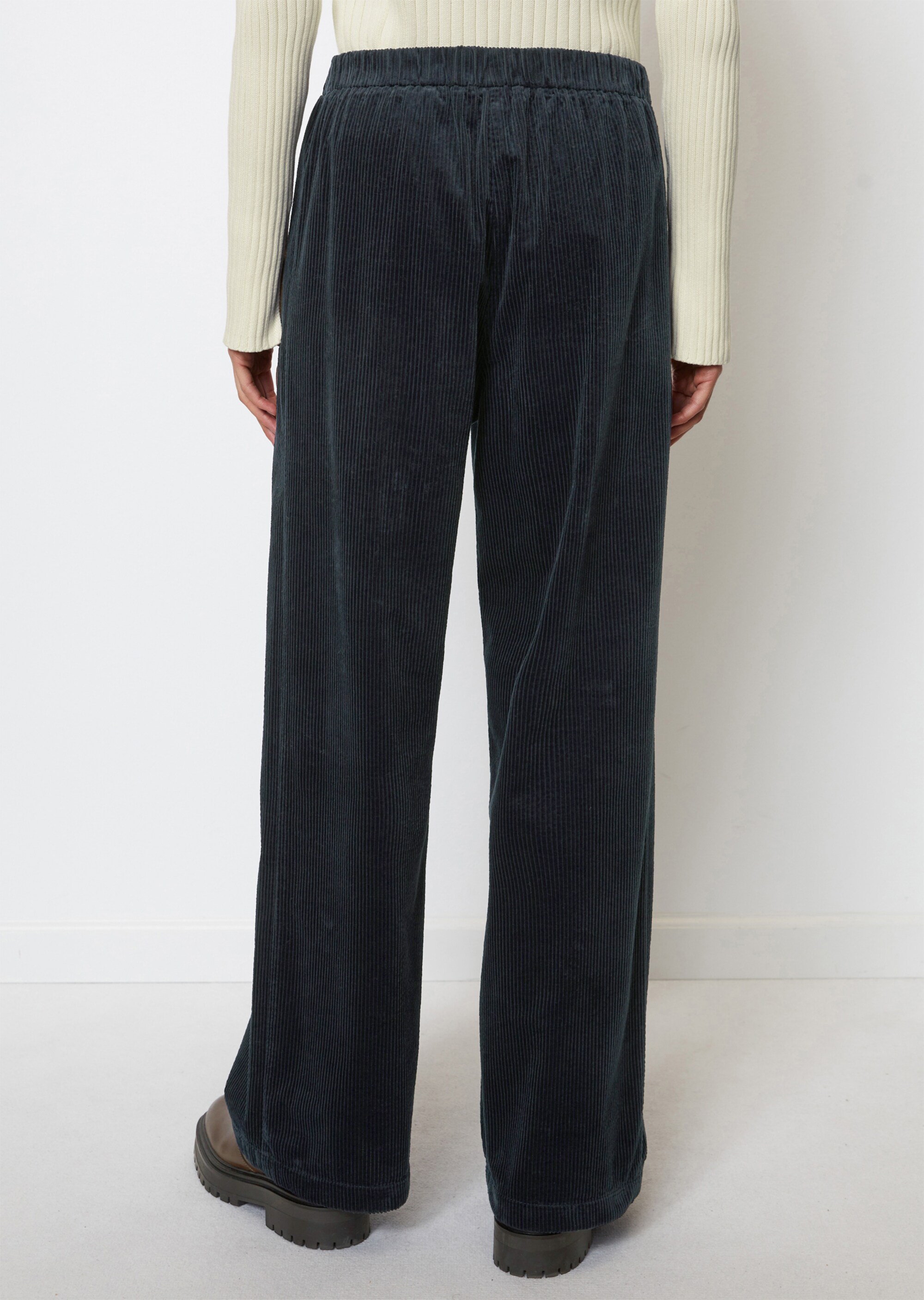 Cordhose straight mit teil-elastischem Bund