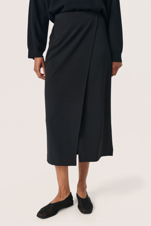 Soaked in Luxury SLBea Skirt Black