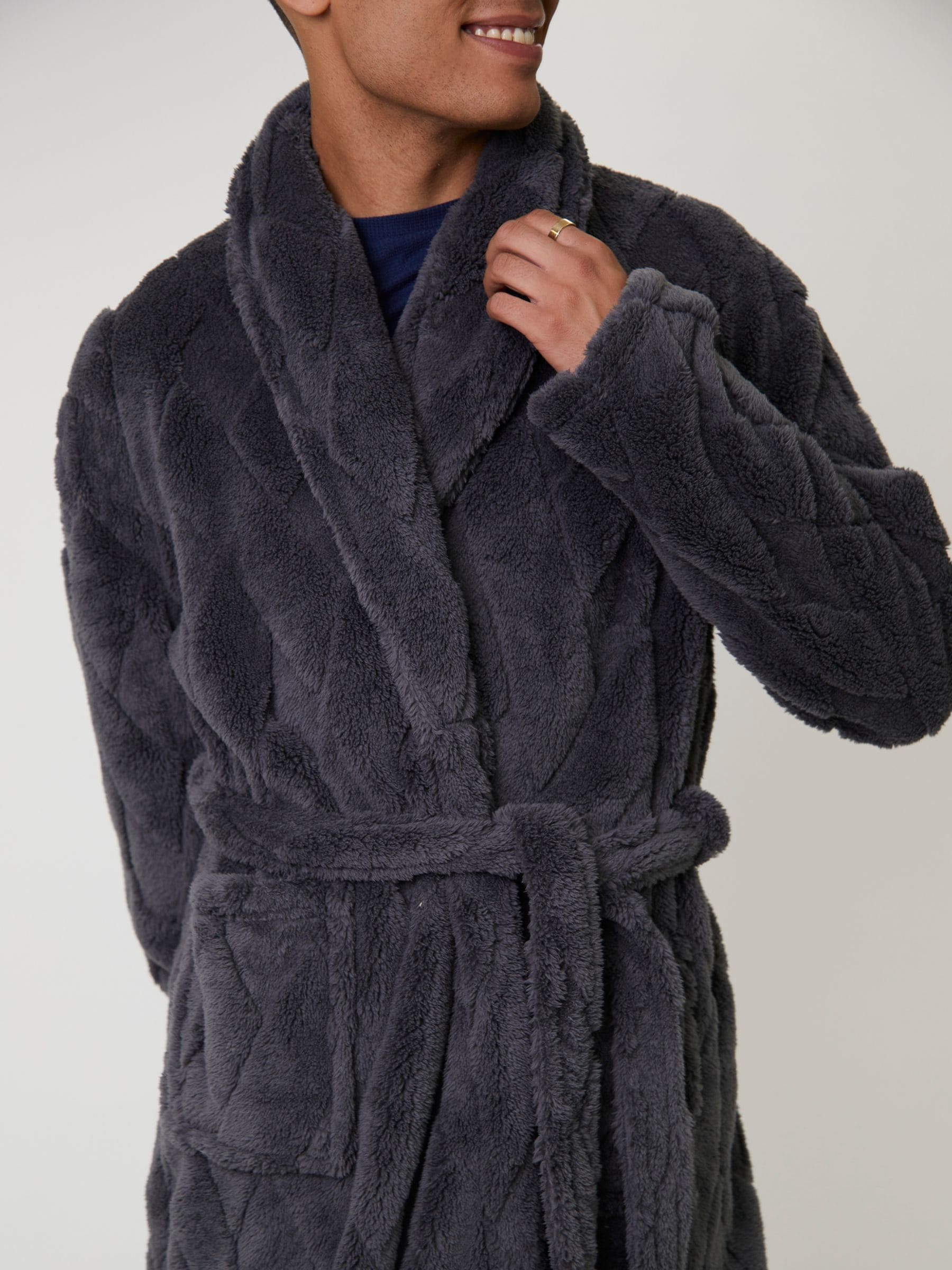 Loungeable Diamond Cut Mens Shawl Dressing Gown