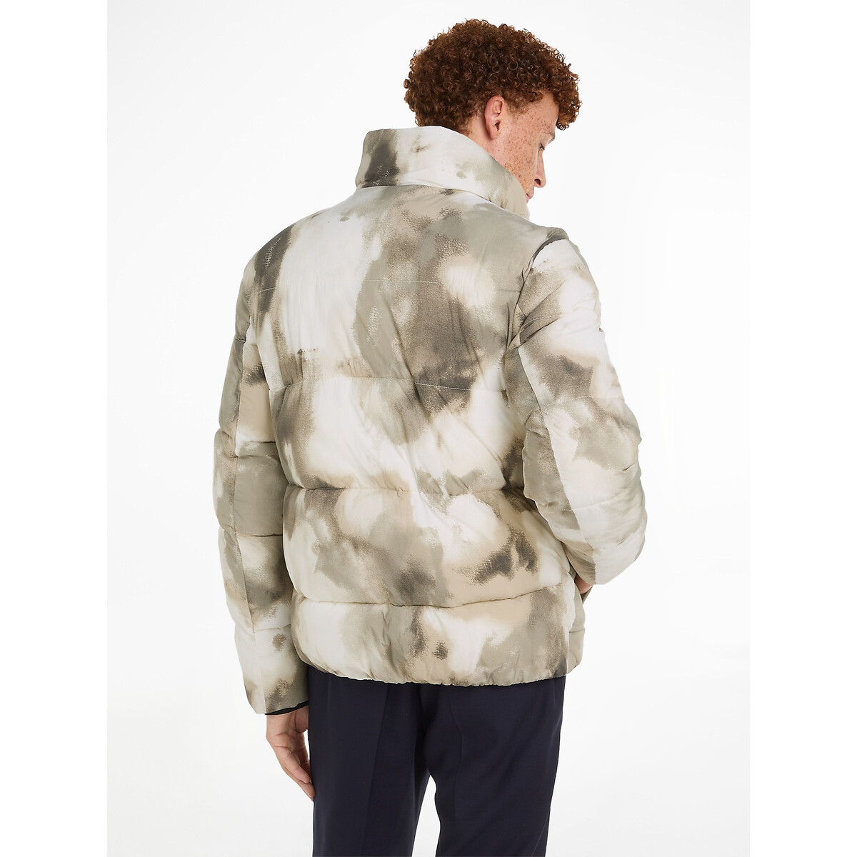 CALVIN KLEIN<br>Jaqueta de plumas com zíper estampado, nylon amassado