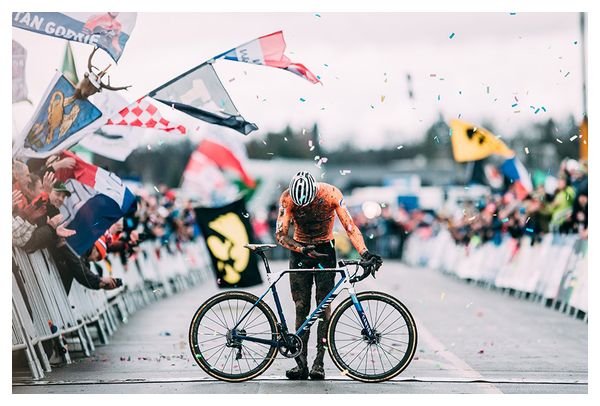 Selle Selle Italia Flite Boost Kit Carbonio Superflow MVDP (Mathieu Van Der Poel) Blanc