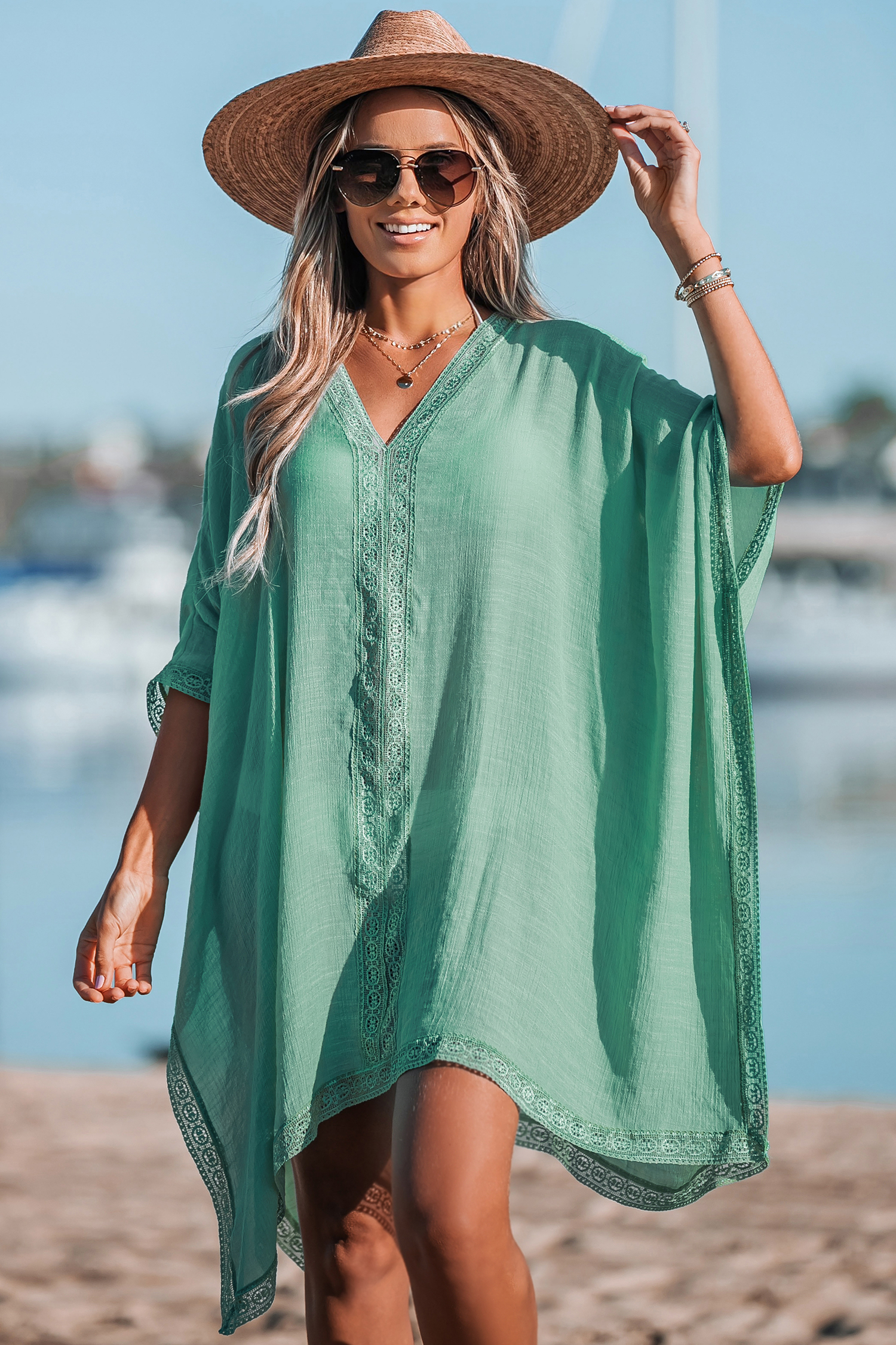 Robe cover up midi en dentelle avec col en V