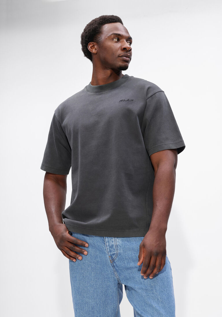 donkergrijze olaf hussein t-shirt washed studio ss tee