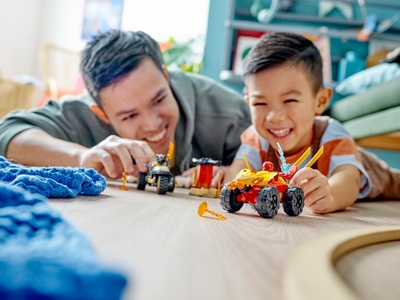 LEGO Kai en Ras' duel tussen auto en motor (71789)