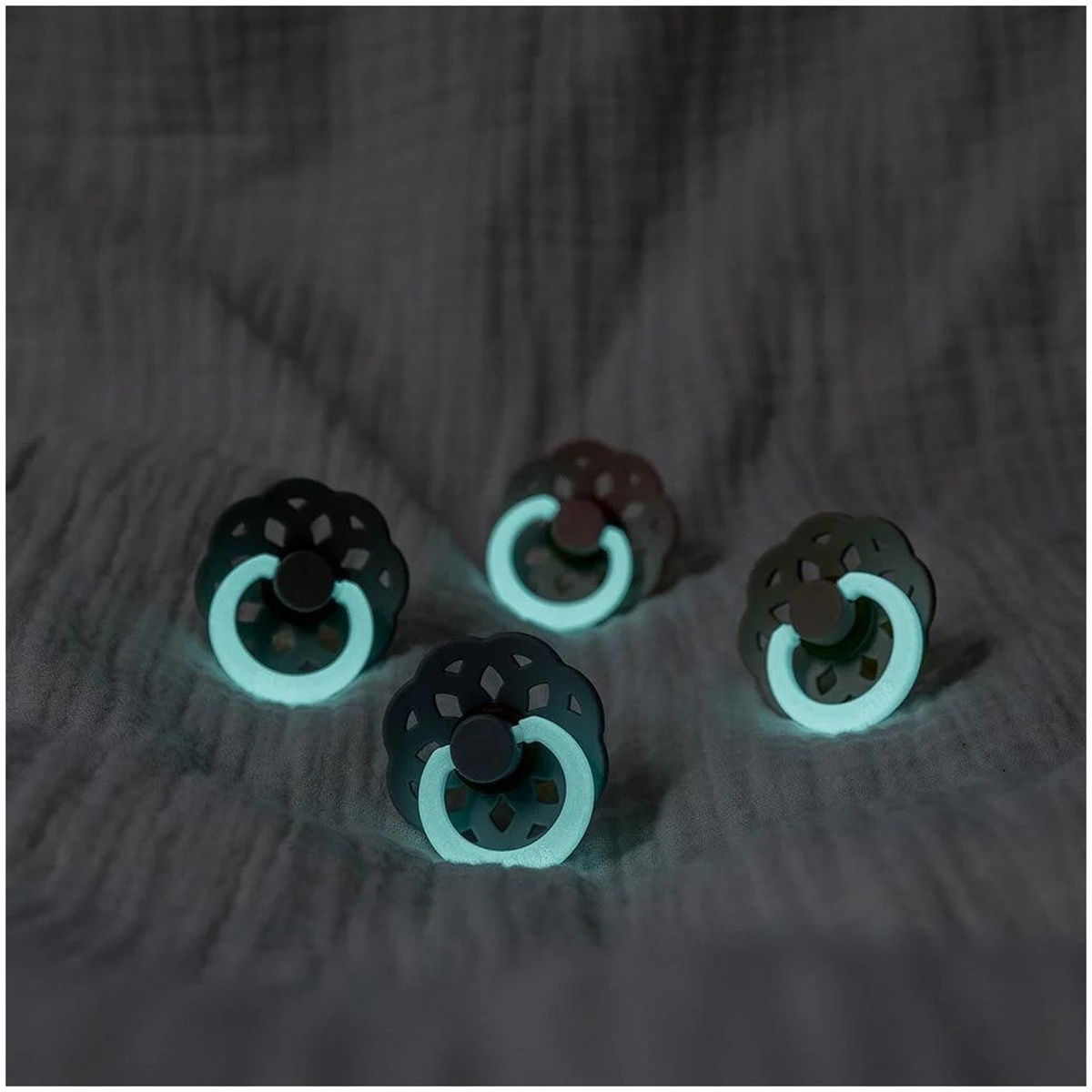 BIBSBIBS   Schnuller Boheme Glow Latex Round 2er Pack sage/cloud 0-6M