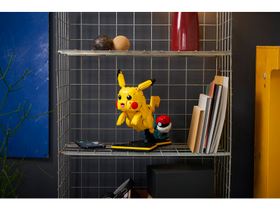 LEGO Pikachu en Pokéball (72152)