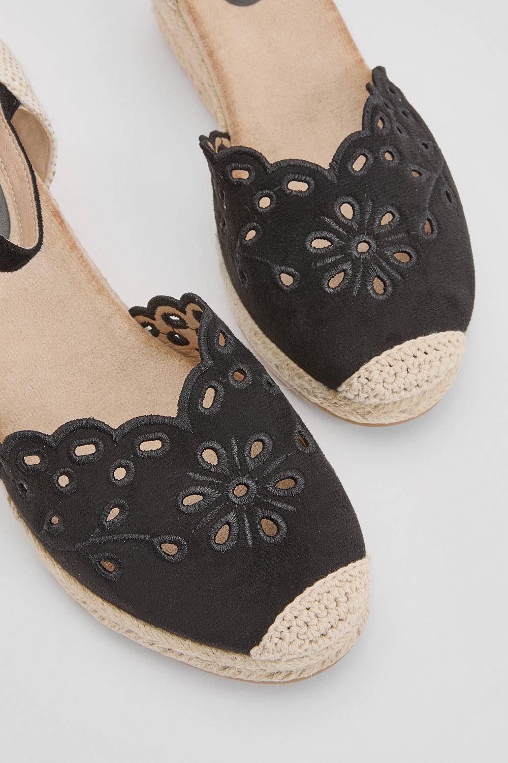 Oasis Compensées Espadrilles Britany Bicolores En Synthétique Avec Détails Ajourés
