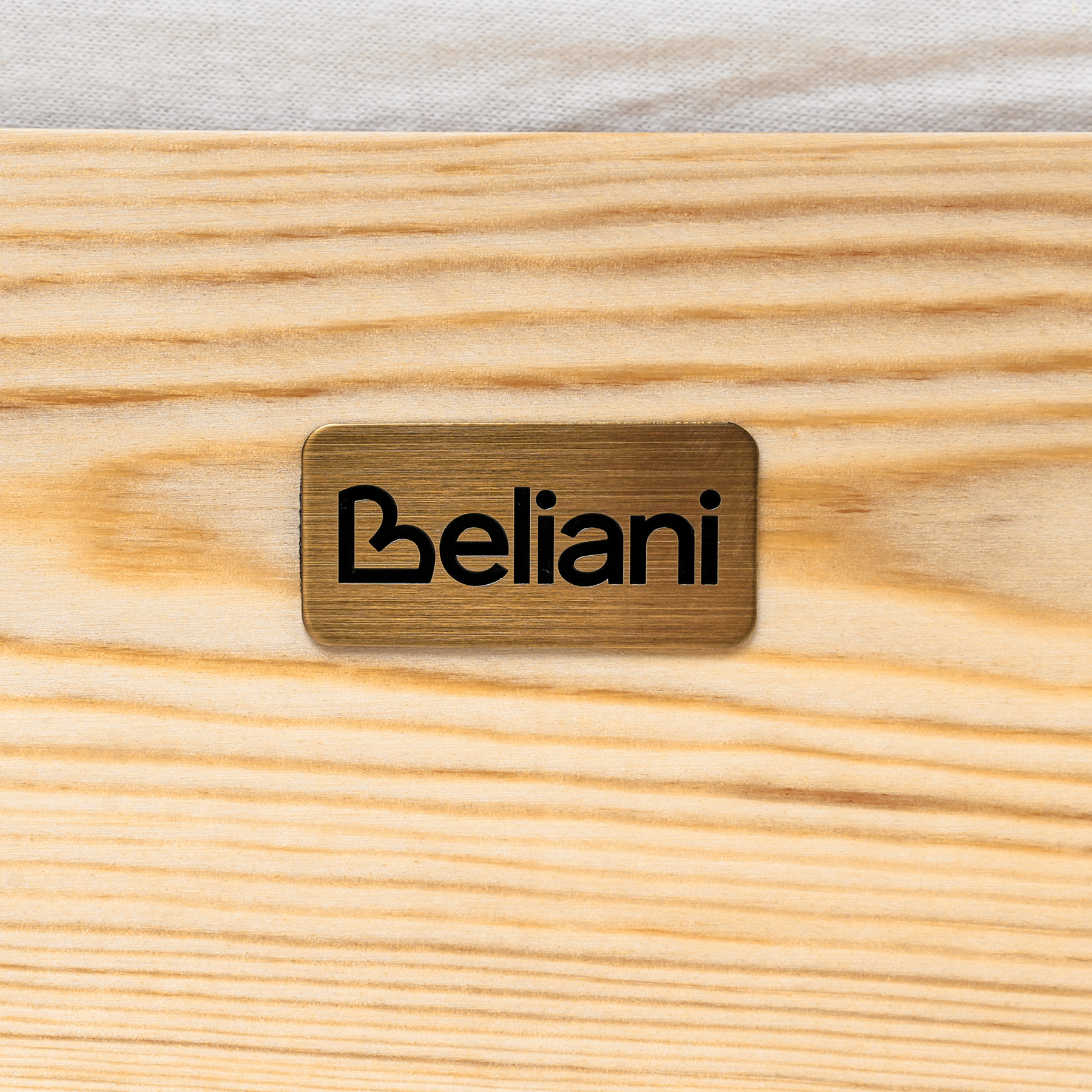 Beliani - DEVAY - Kinderbed - Lichtbruin - 90 x 200 cm - Grenenhout