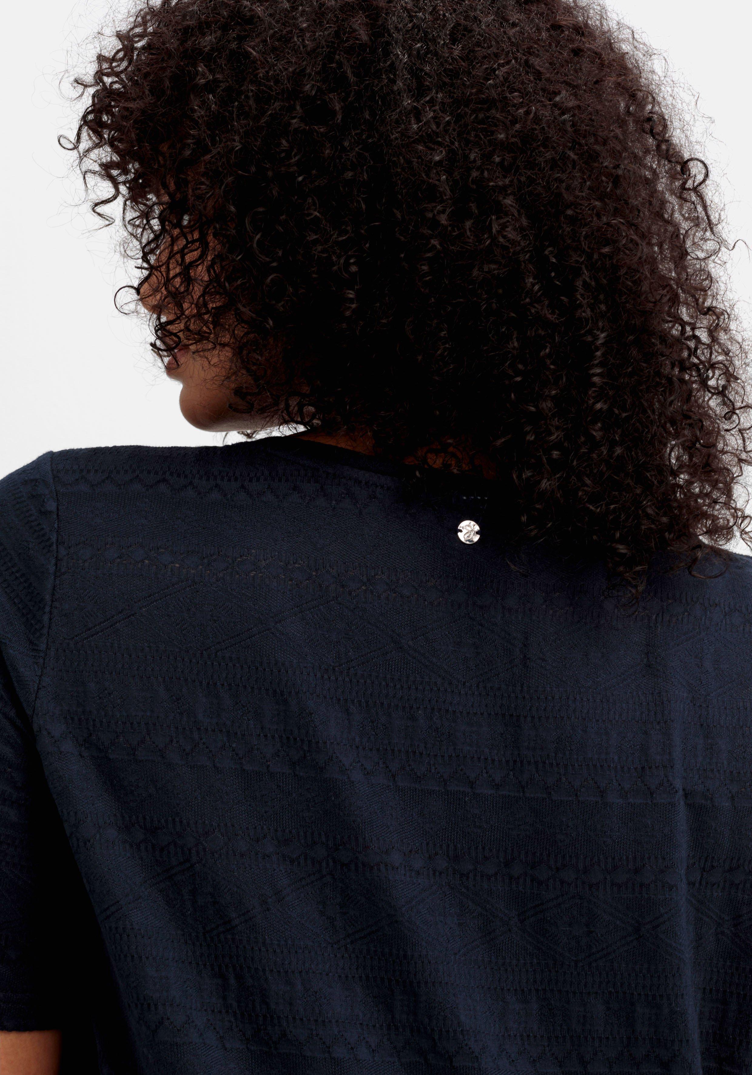 Jerseyshirt mit Jacquardmuster, leicht tailliert