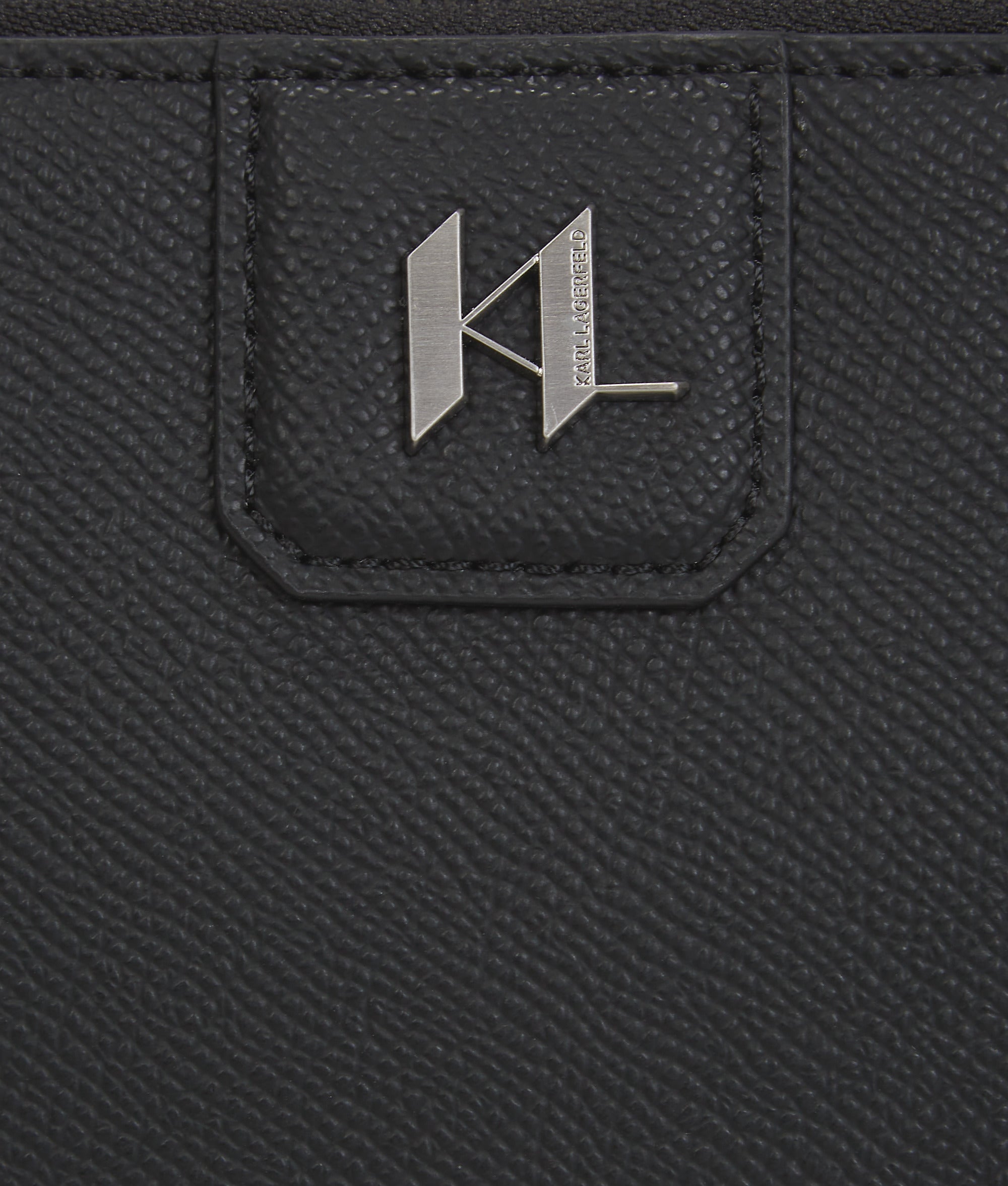 K/Monogram cameratas