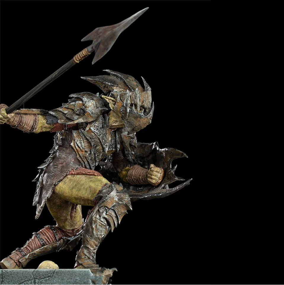 The Lord of the Rings - Armored Orc Statue Art Scale 1/10