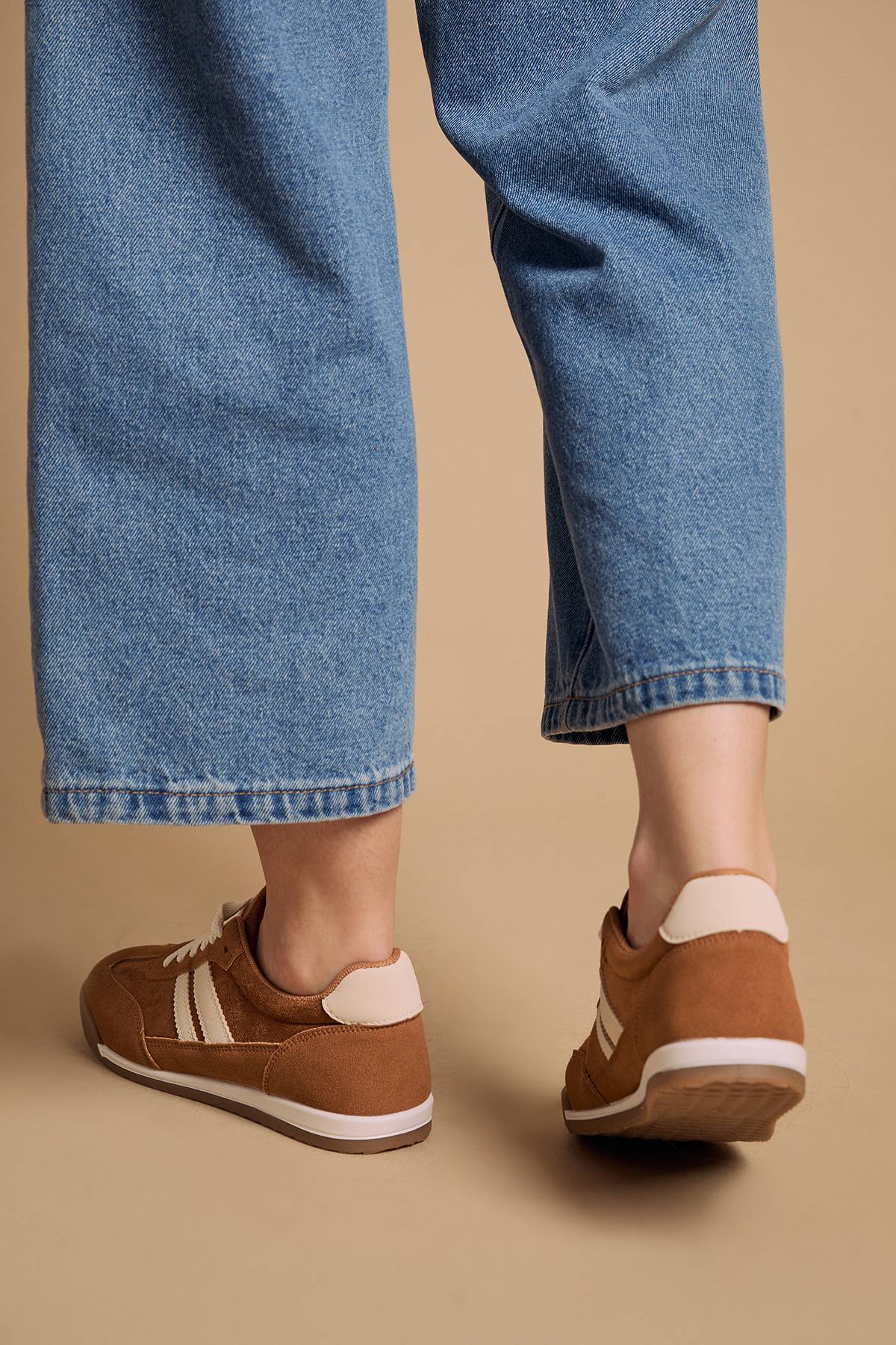 Oasis Baskets à Lacets Penny en Synthétique
