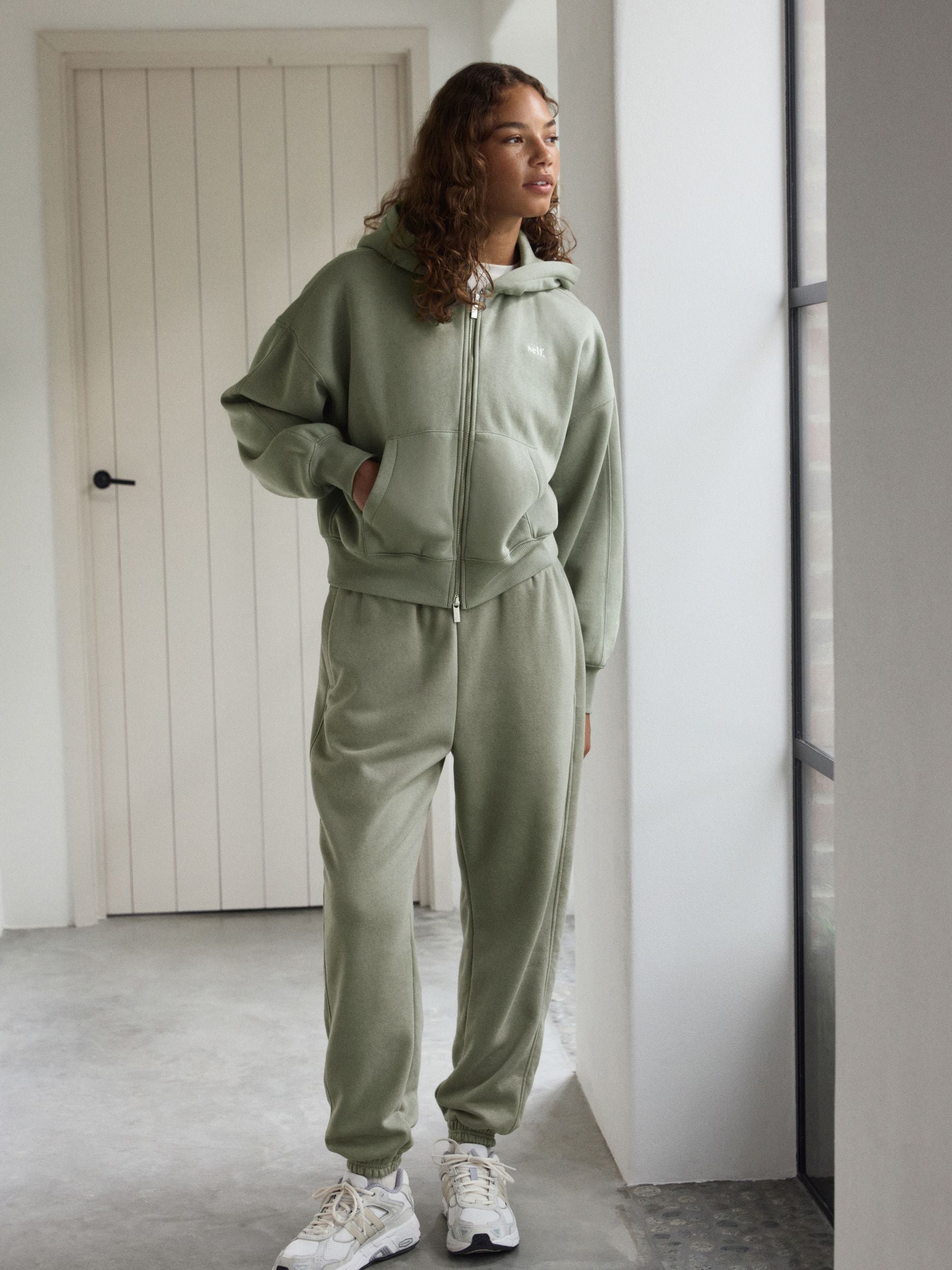 Grijs-groen - Self. joggingbroek met boorden