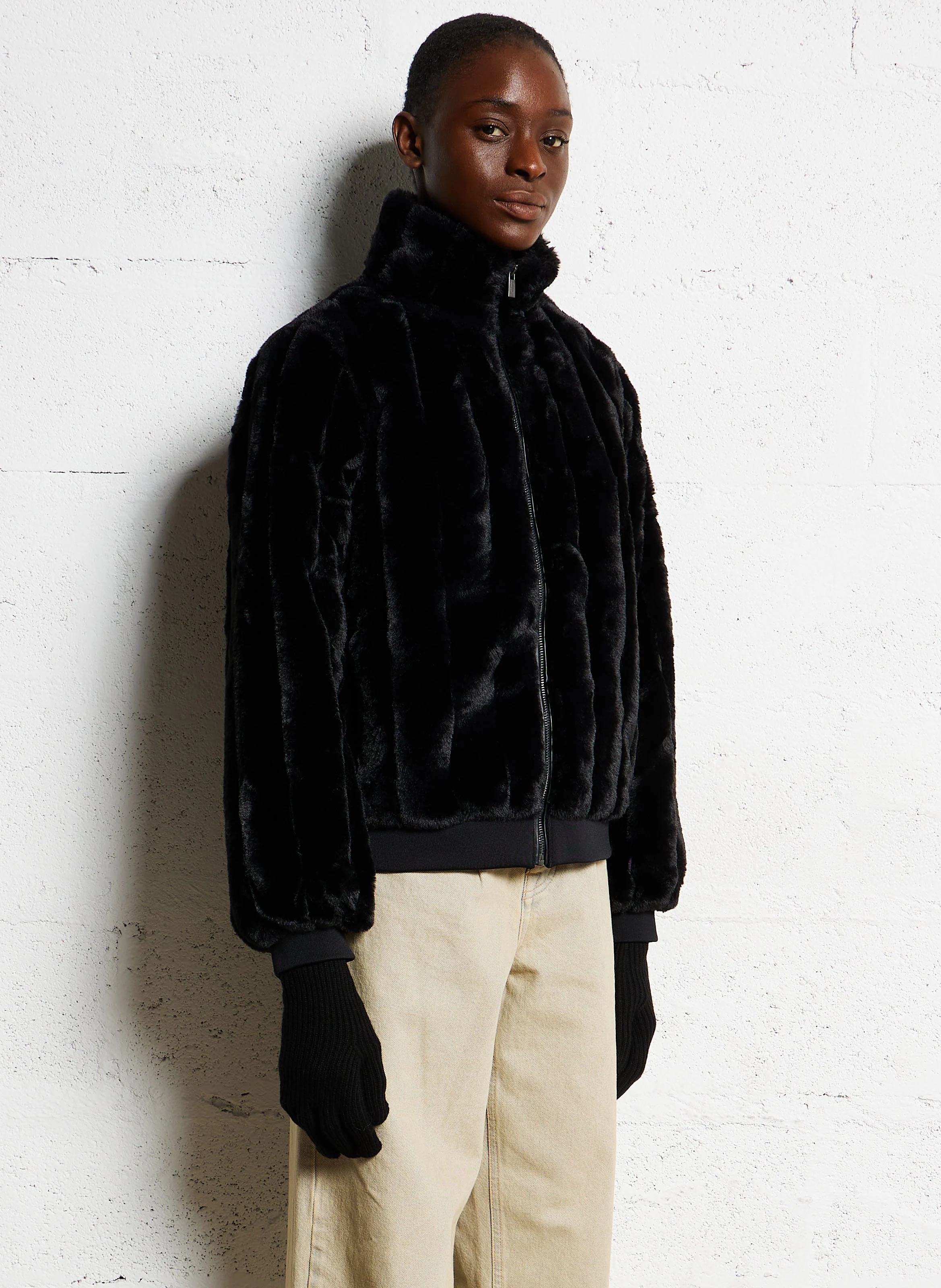 EMBRA - Blouson droit en fourrure synthétique | Noir