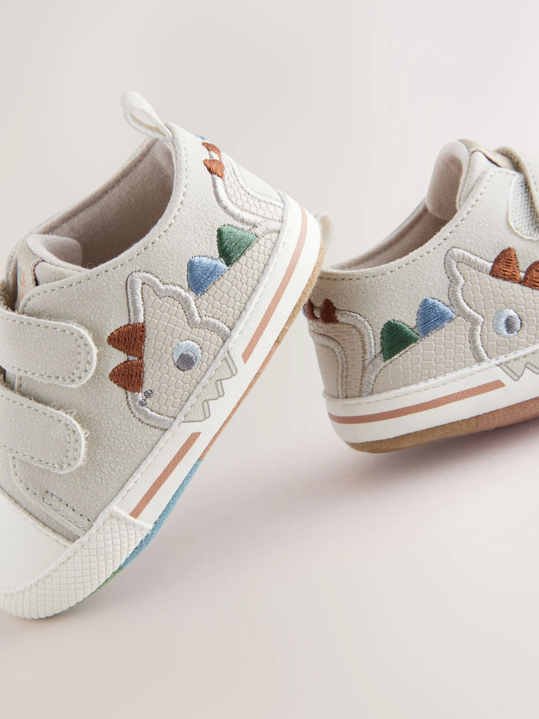 Grijs dinosaurus - Babysneakers met twee bandjes (0-24 mnd)