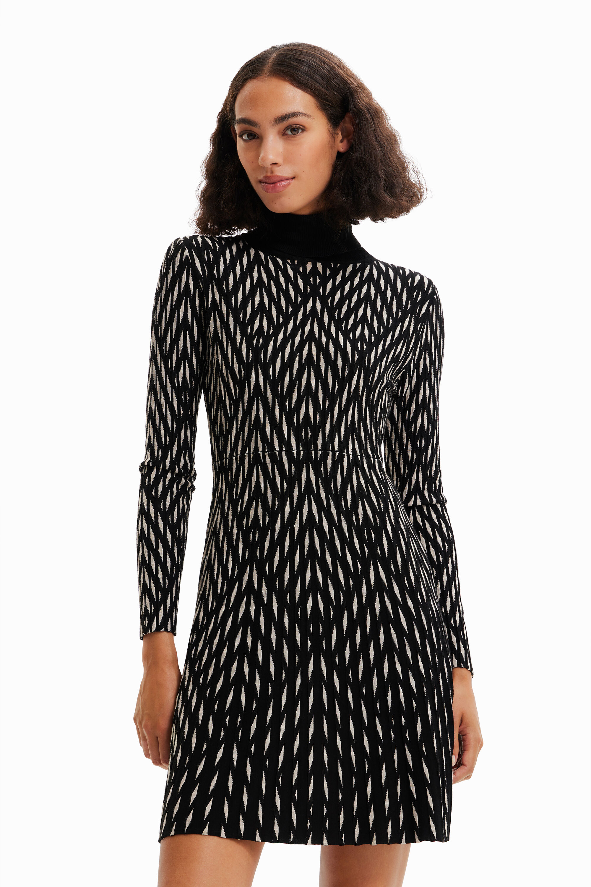 Robe courte géométrique