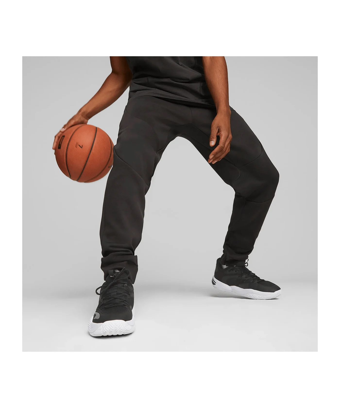 PUMA Hoops Team Dime Jogginghose Schwarz F01