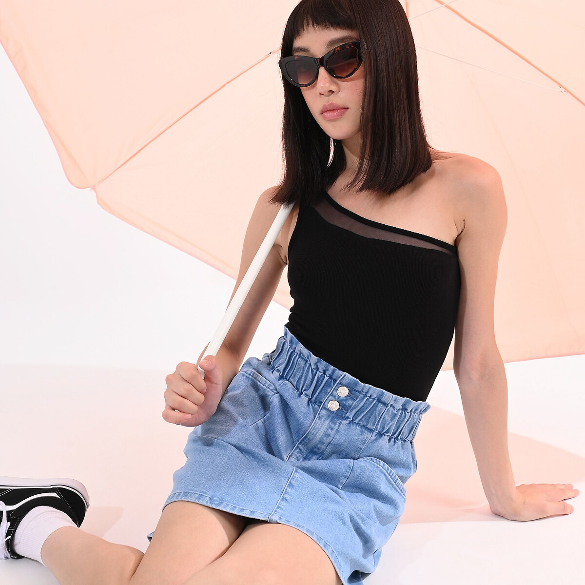 LILI SIDONIO<br>Saia jeans de cintura alta