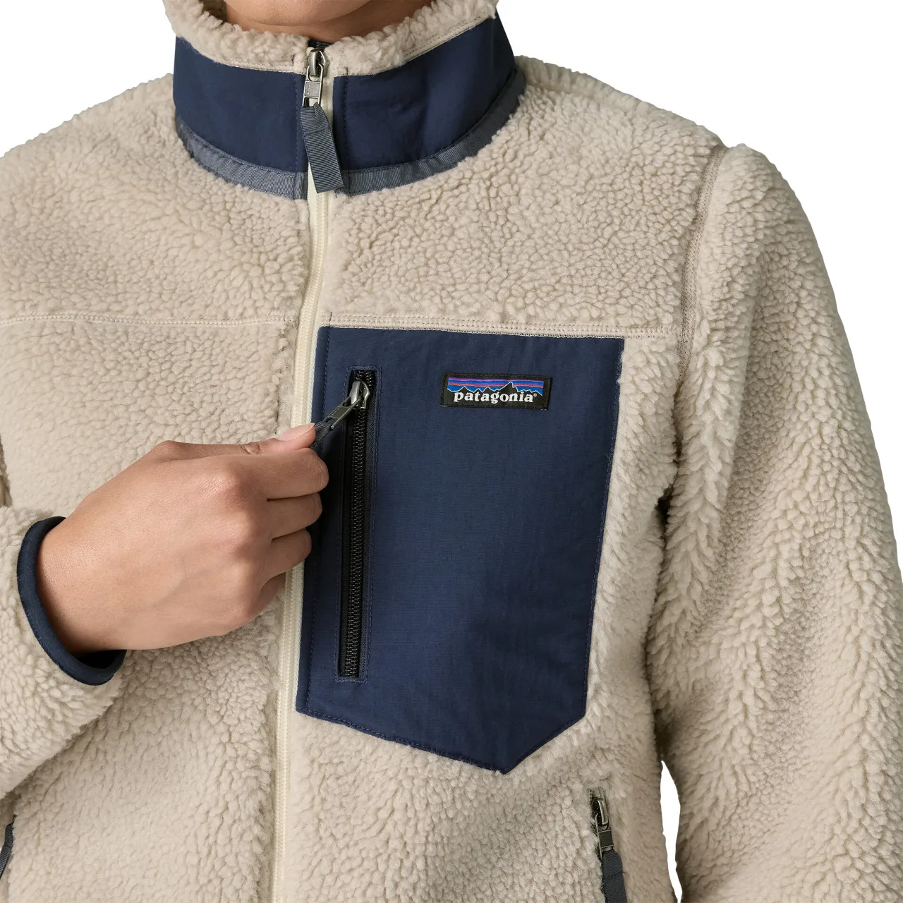 Patagonia W's Classic Retro-X Jkt Natural W/new Navy