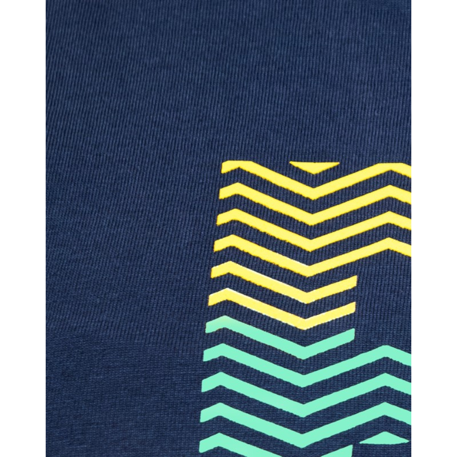 Bidi Badu Grafic Illumination Chill Tank