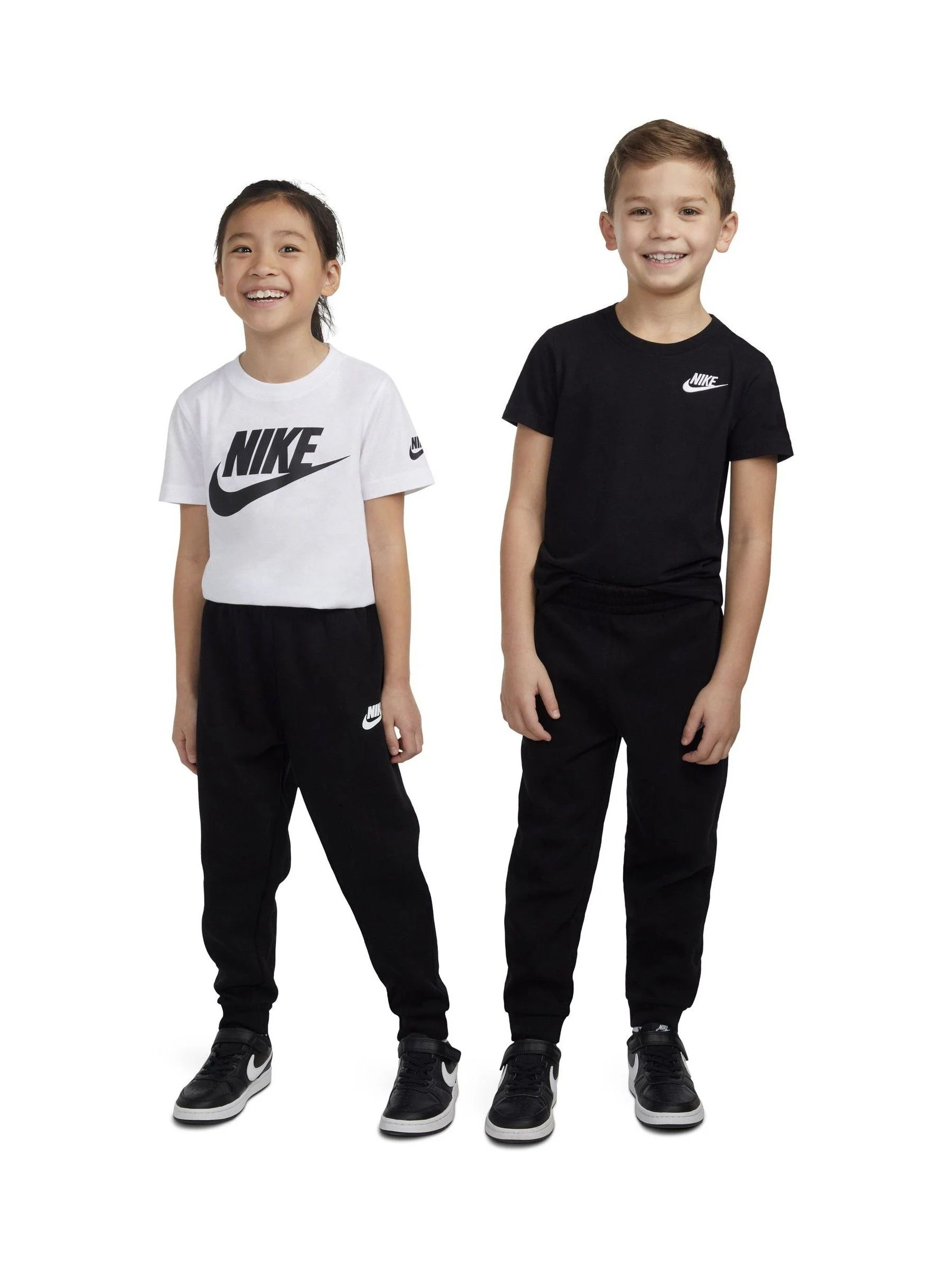 Zwart - Nike Little Kids Club fleece joggingbroek