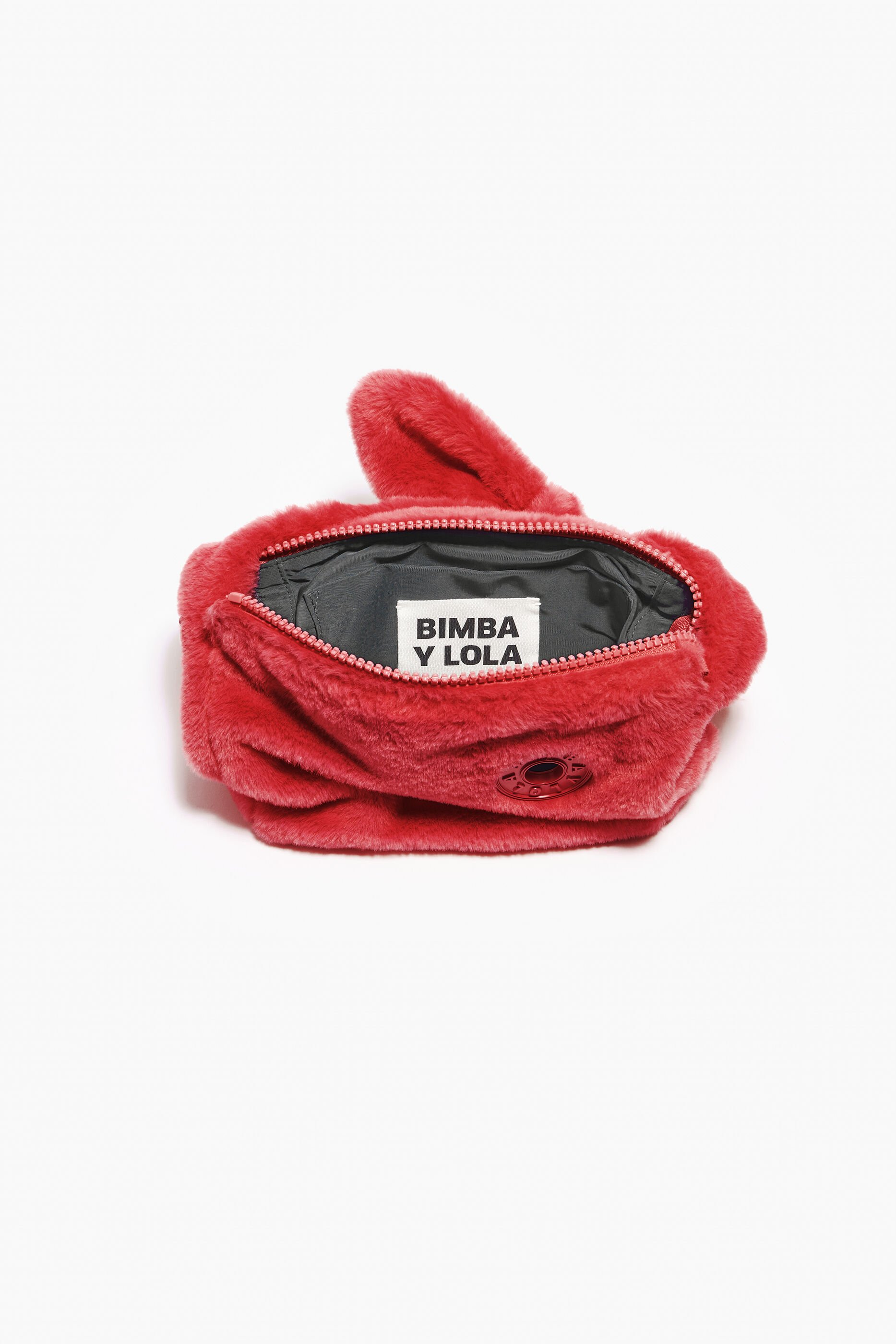 Bolsa Hobo tamanho P com forro de pele vermelha