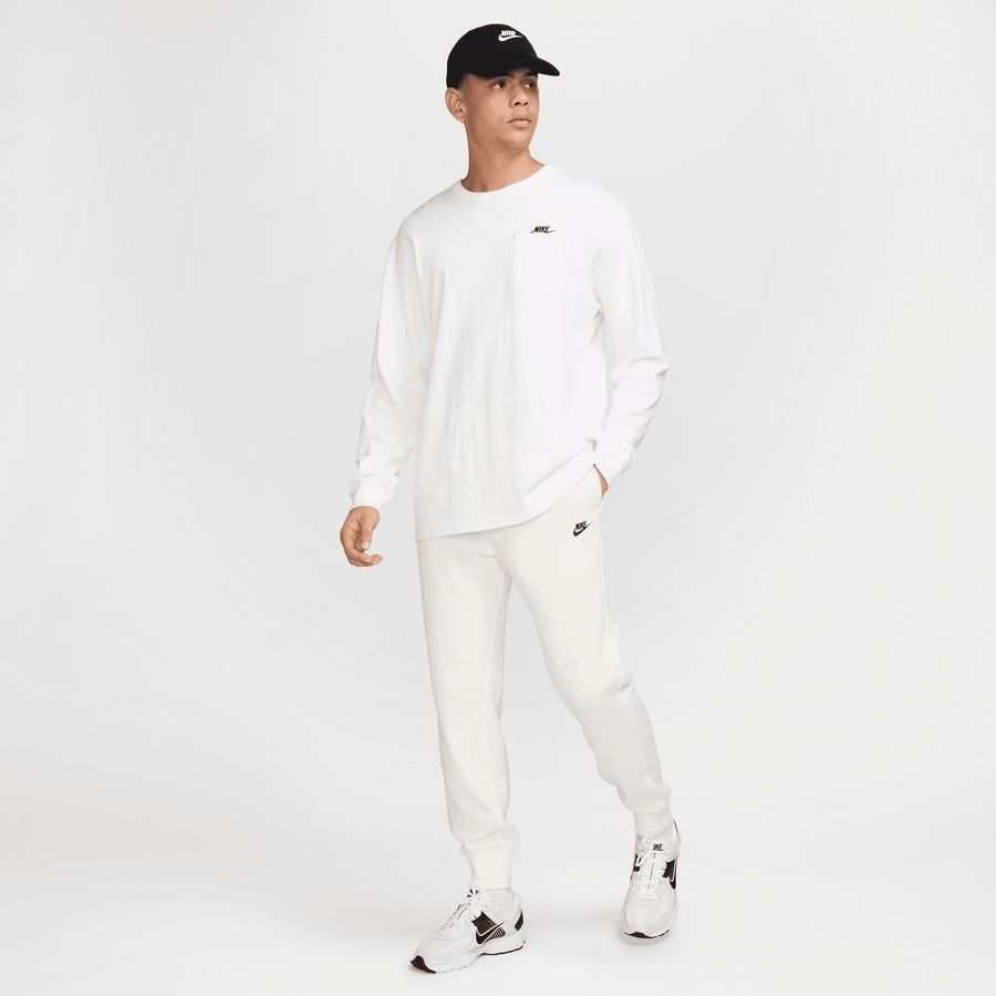 Nike Club