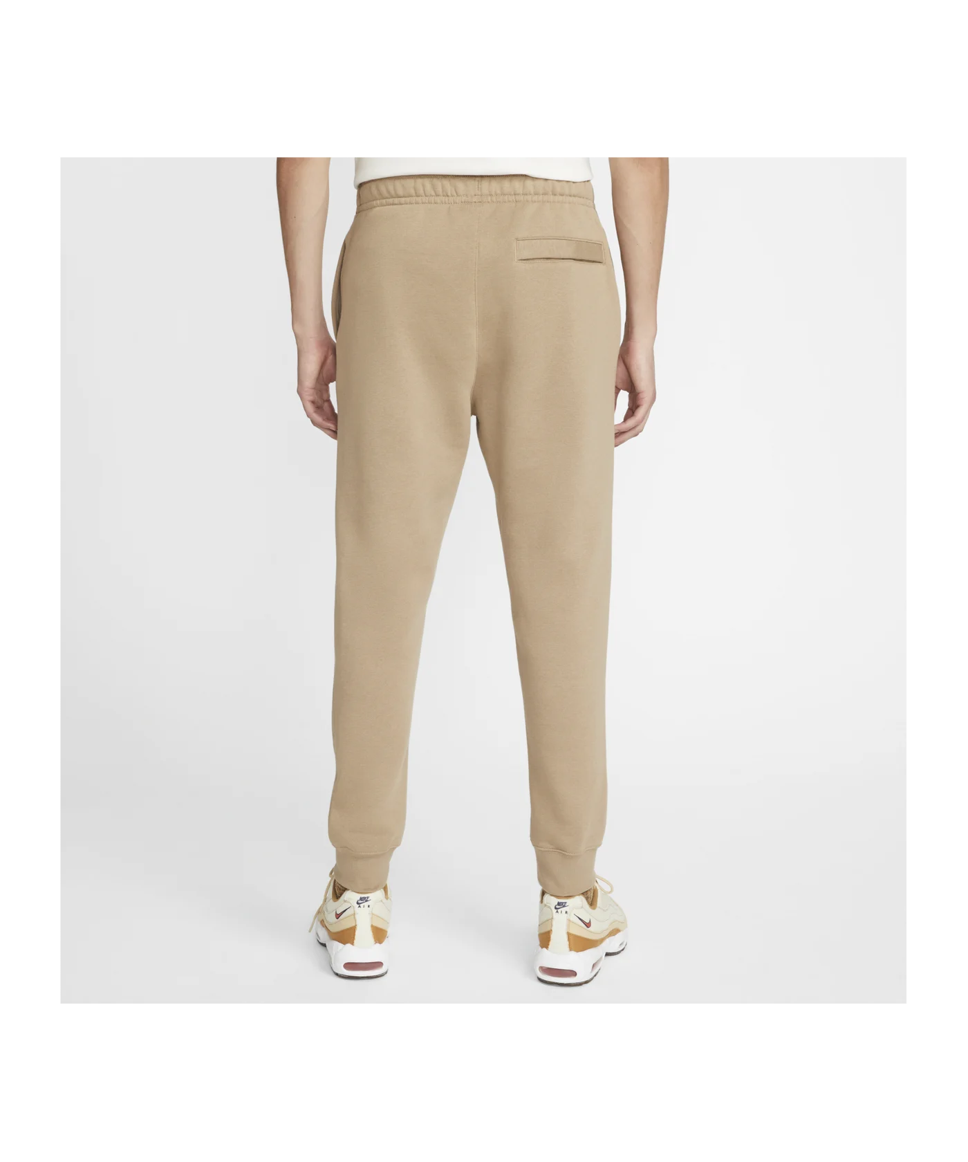 Nike Club Fleece Jogginghose Braun Weiss F247