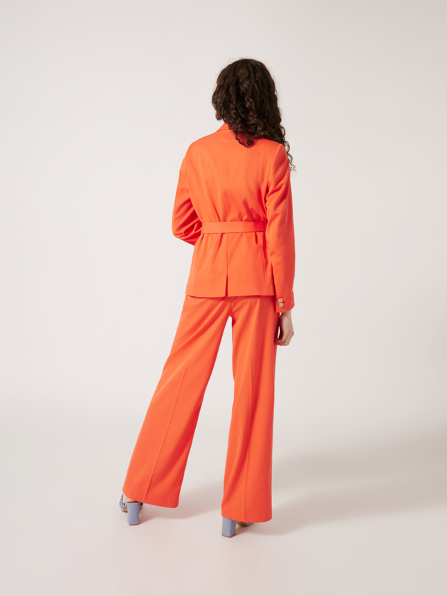 Veste avec ceinture