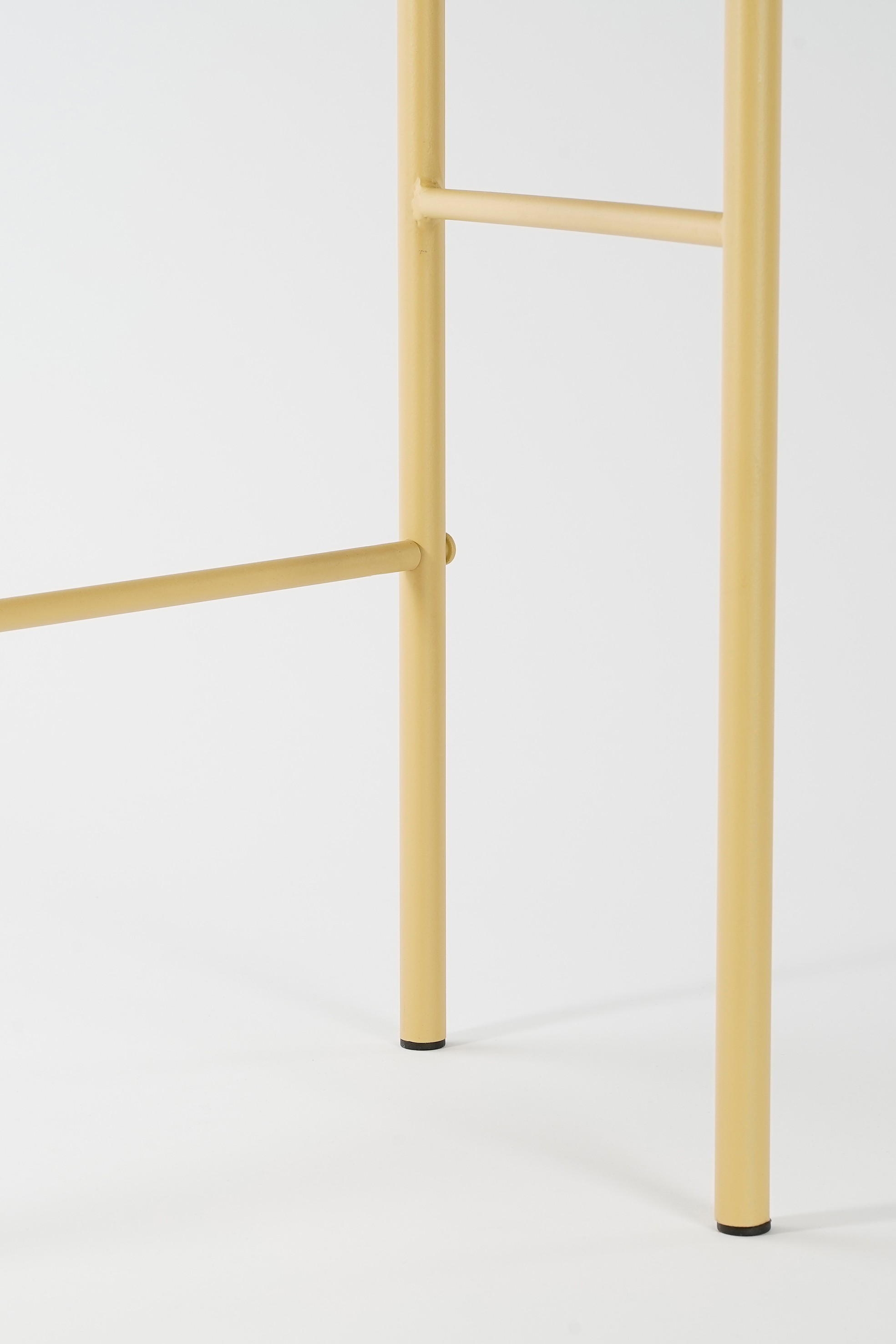 Mica decorations - table d'appoint en métal jaune clair h48