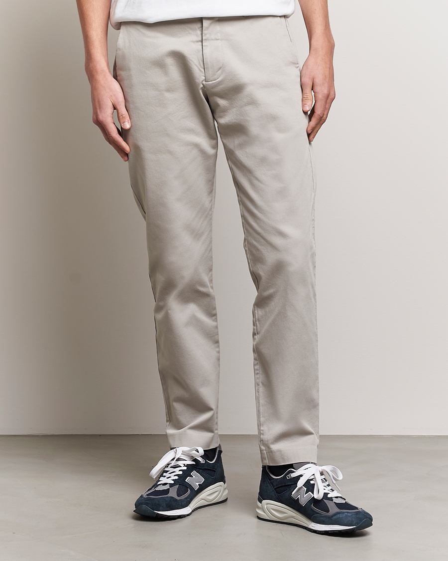 NN07 Theo Regular Fit Stretch Chinos Light Grey