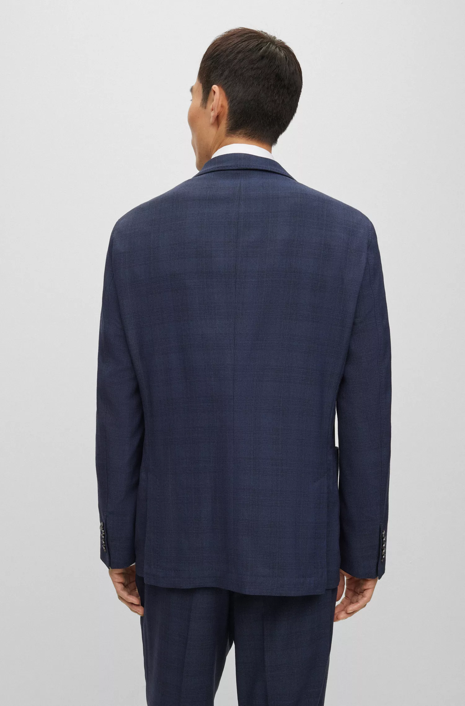 Terno xadrez BOSS Camel Slim-fit em tecido elástico com detalhes em seda.