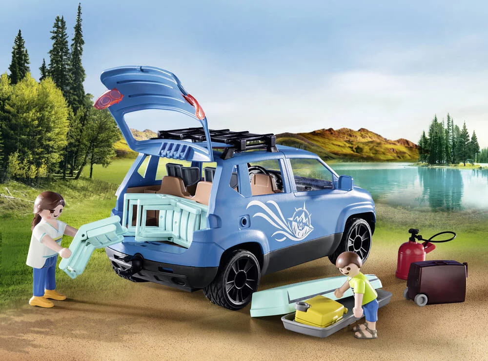 FAMILLE AVEC VOITURE ET CARAVANE 71423