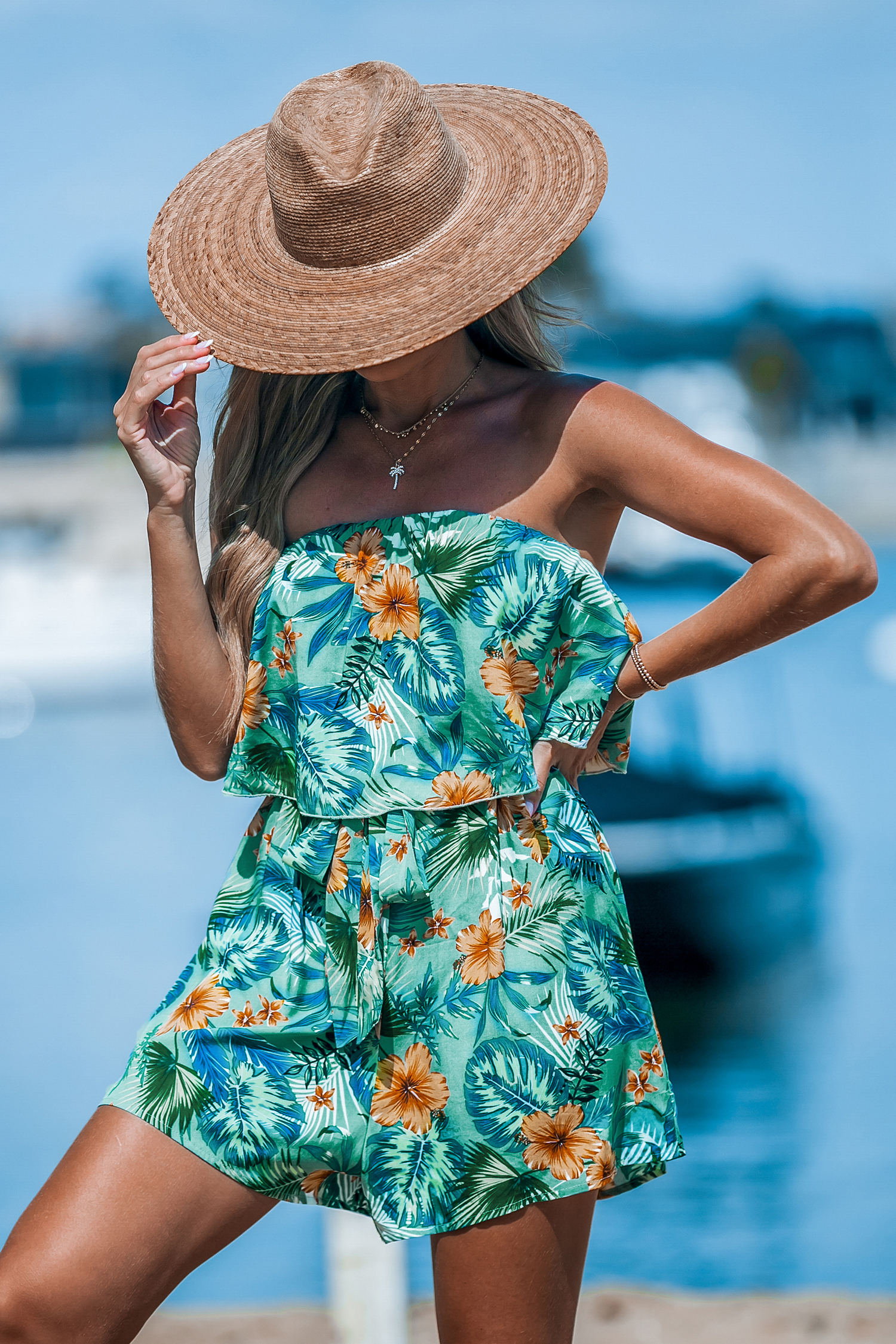 Combishort tube avec corsage à volants et jambes larges