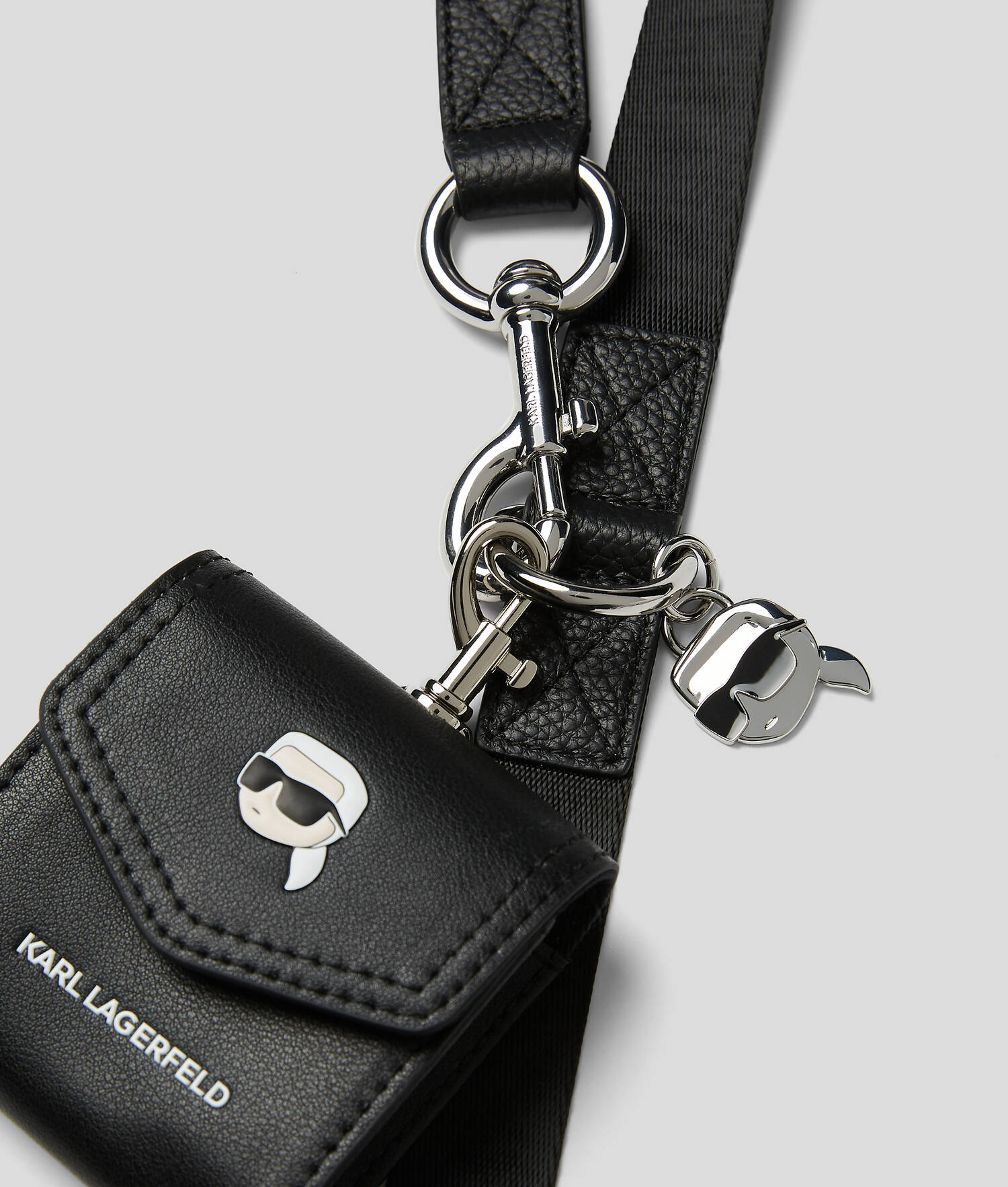 LAISSE ET POCHETTE K/PET - Noir