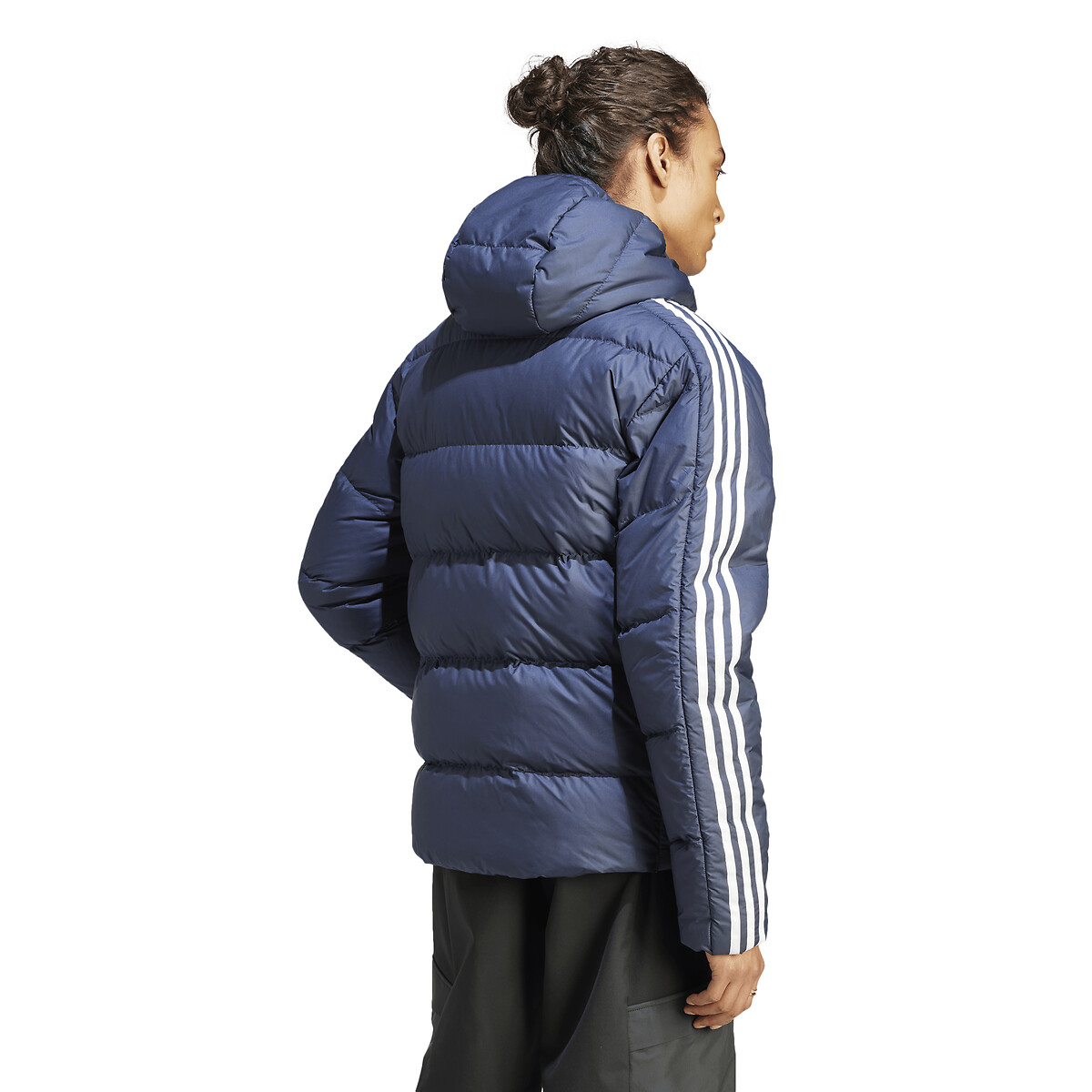 adidas Performance<br>Jaqueta de plumas de espessura média com capuz Essentials