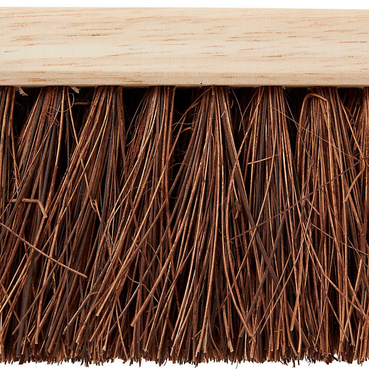 Balai à main poils rigide en bois clair